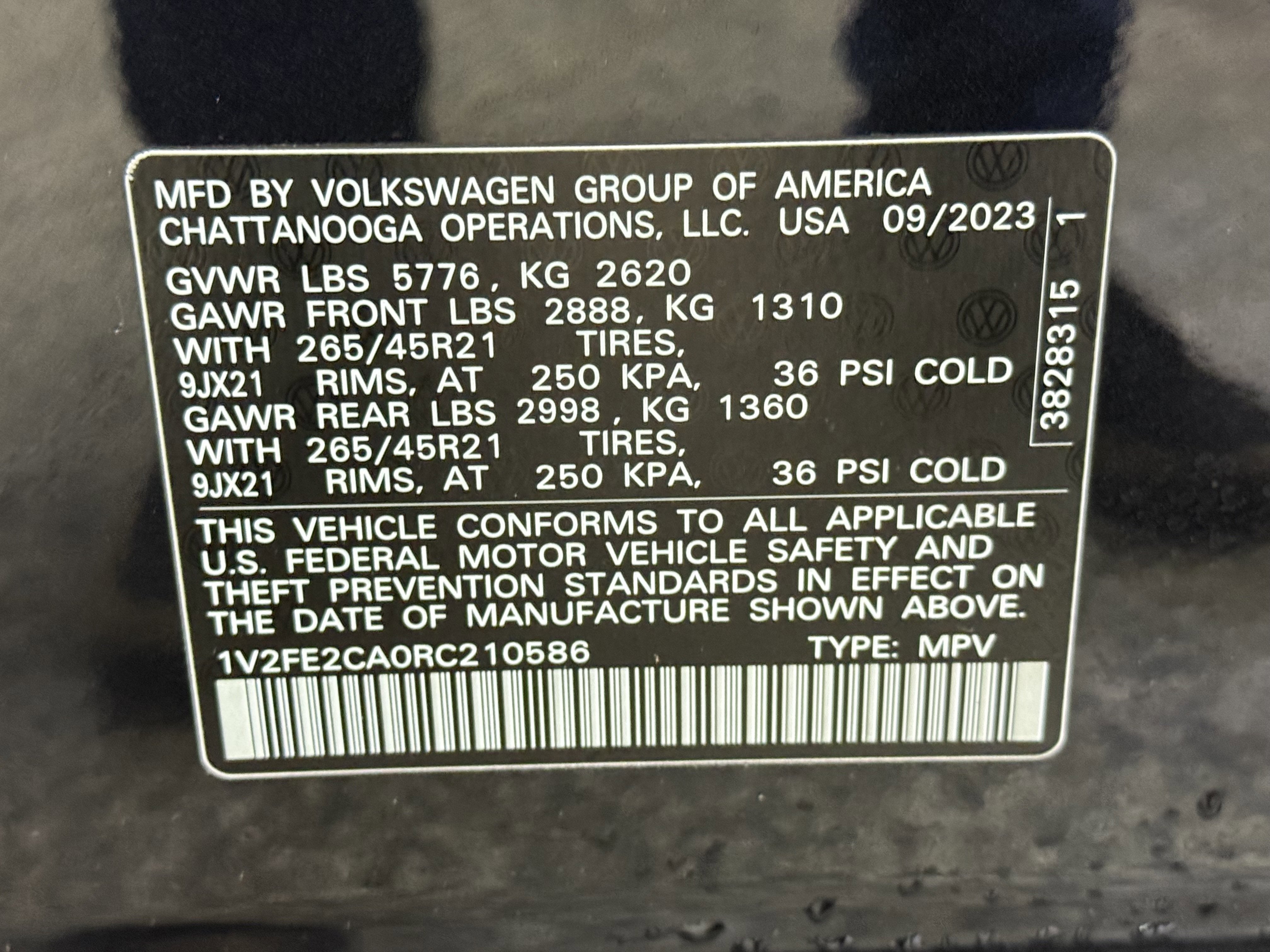 2024 Volkswagen Atlas Cross Sport 2.0T SEL Premium R-Line