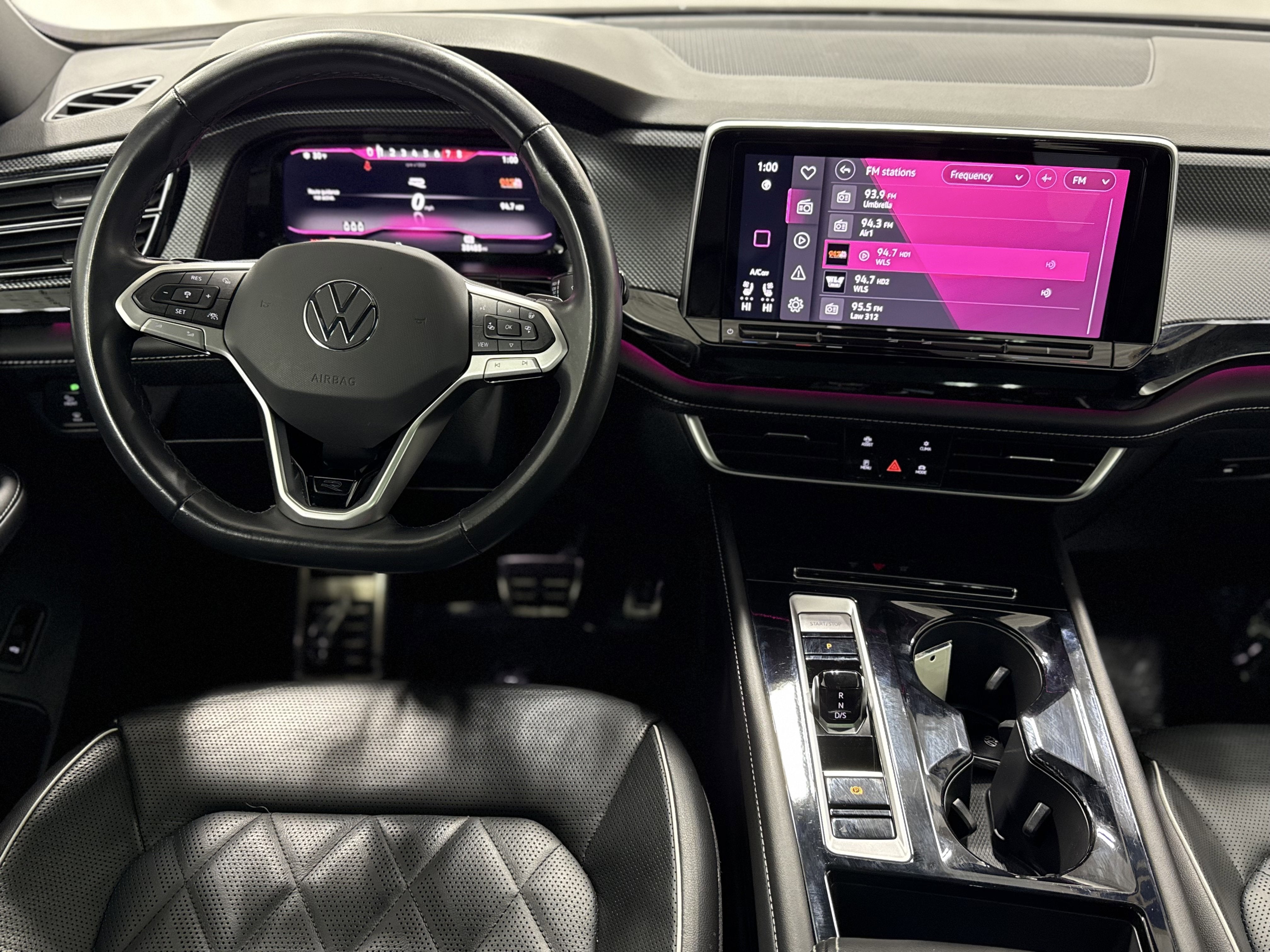 2024 Volkswagen Atlas Cross Sport 2.0T SEL Premium R-Line