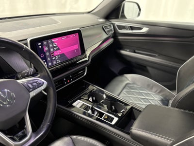 2024 Volkswagen Atlas Cross Sport 2.0T SEL Premium R-Line