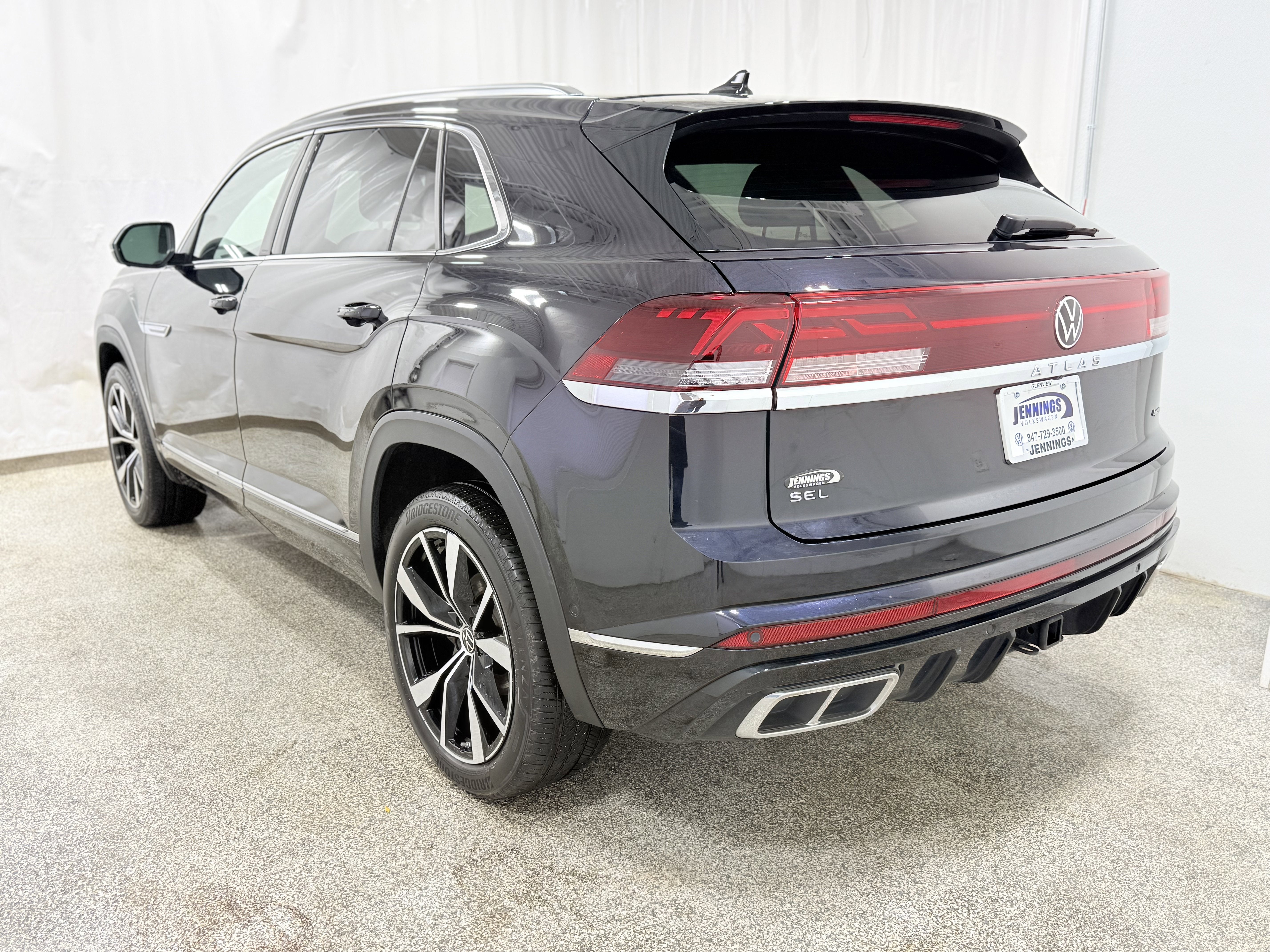 2024 Volkswagen Atlas Cross Sport 2.0T SEL Premium R-Line