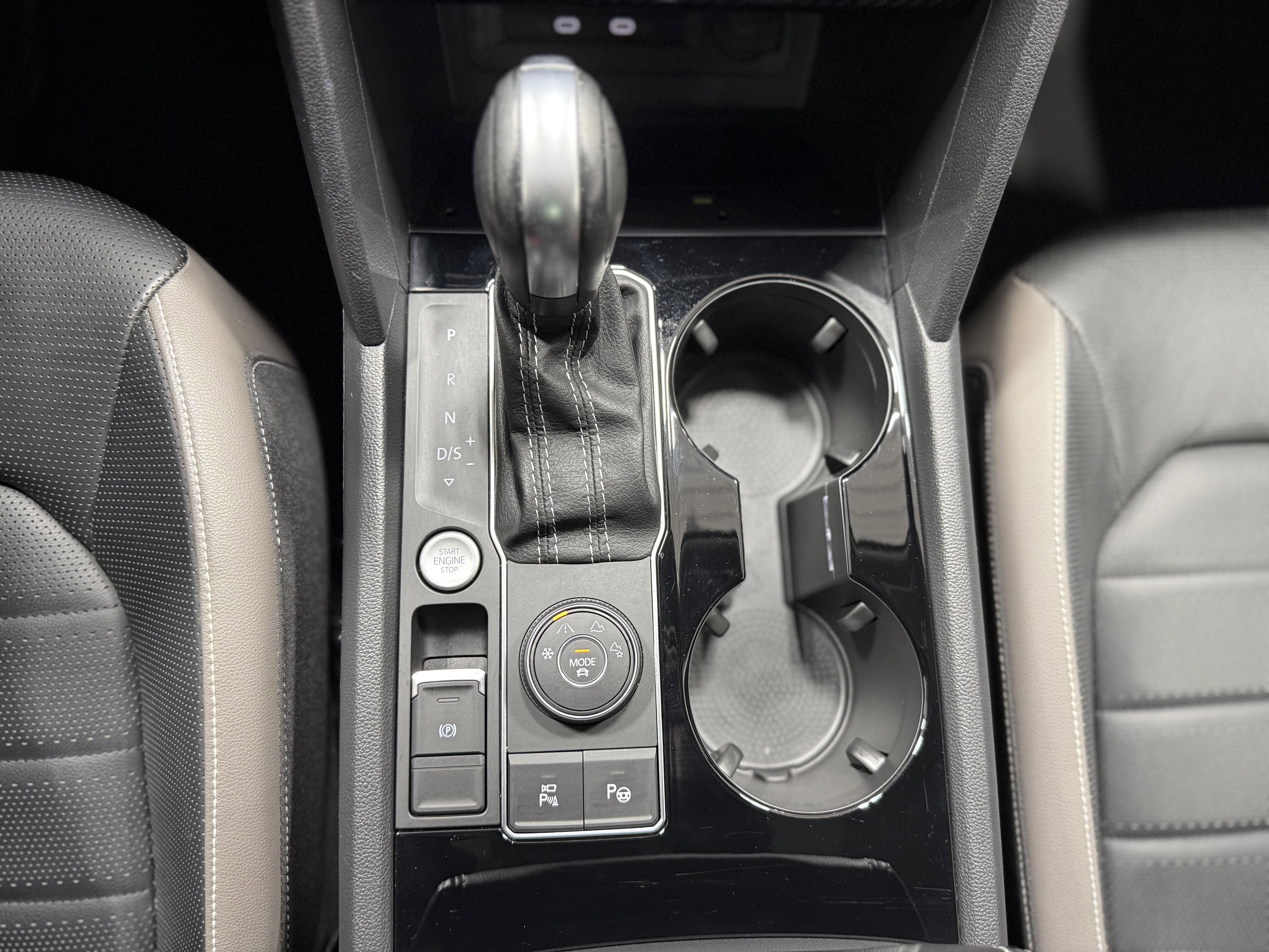 2023 Volkswagen Atlas 3.6L V6 SEL Premium R-Line