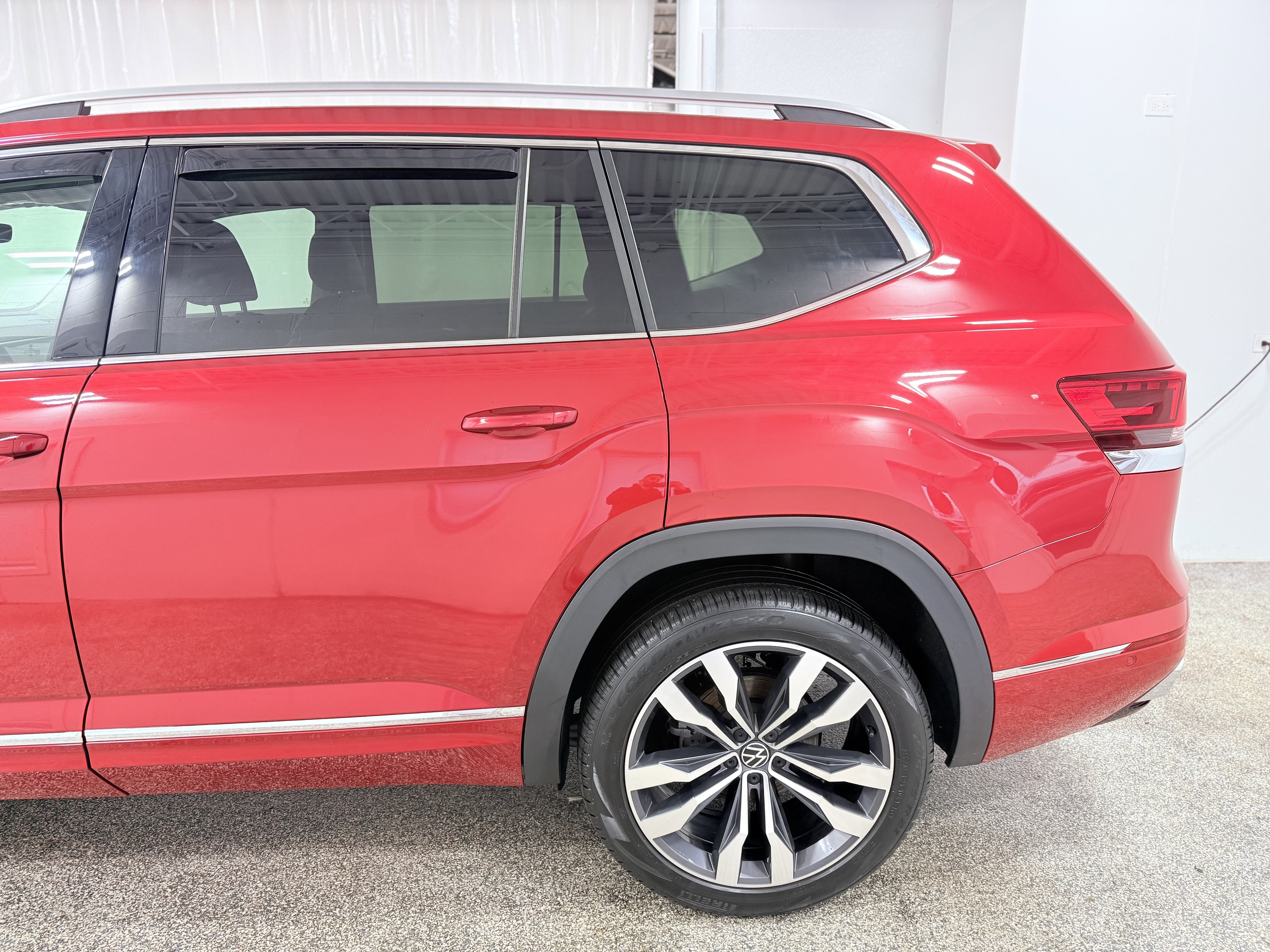 2023 Volkswagen Atlas 3.6L V6 SEL Premium R-Line