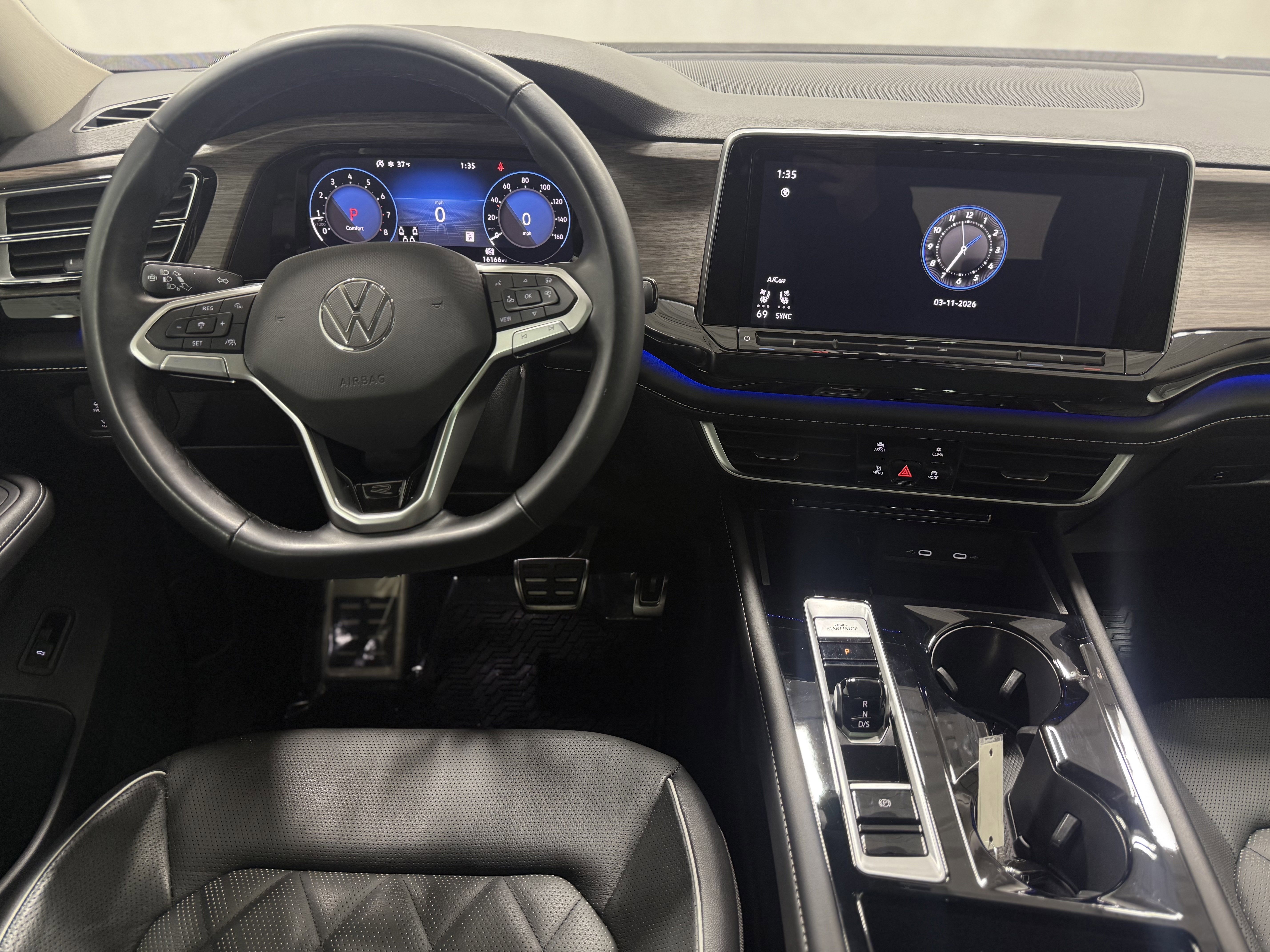 2024 Volkswagen Atlas 2.0T SEL Premium R-Line