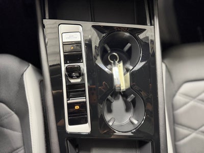 2024 Volkswagen Atlas 2.0T Peak Edition SEL