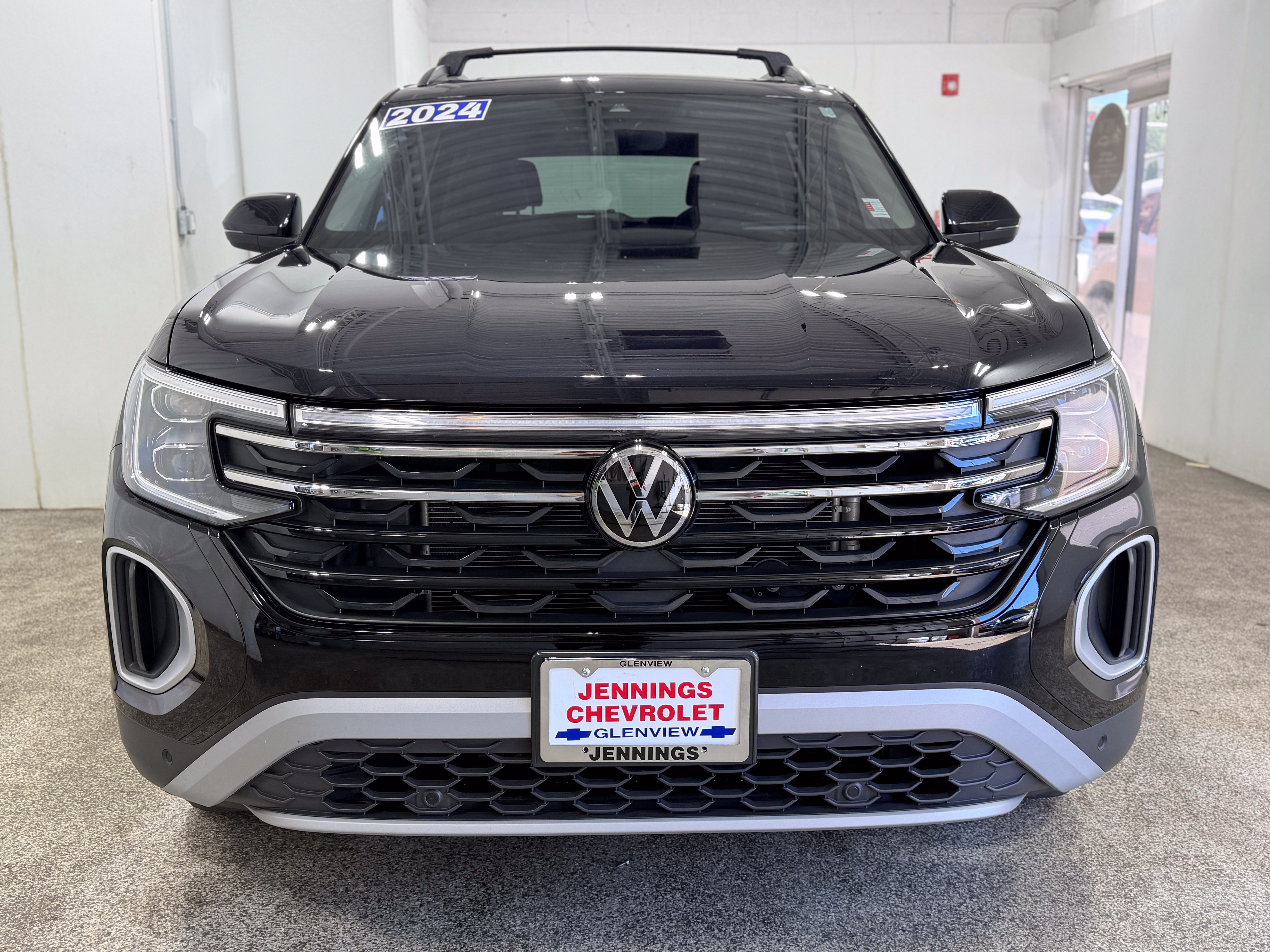 2024 Volkswagen Atlas 2.0T Peak Edition SEL
