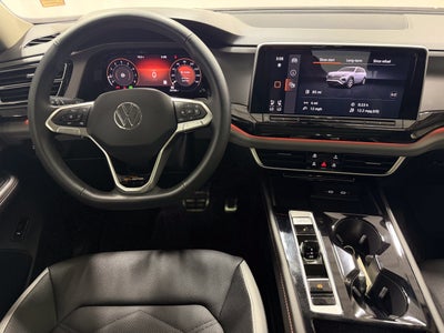 2024 Volkswagen Atlas 2.0T Peak Edition SEL