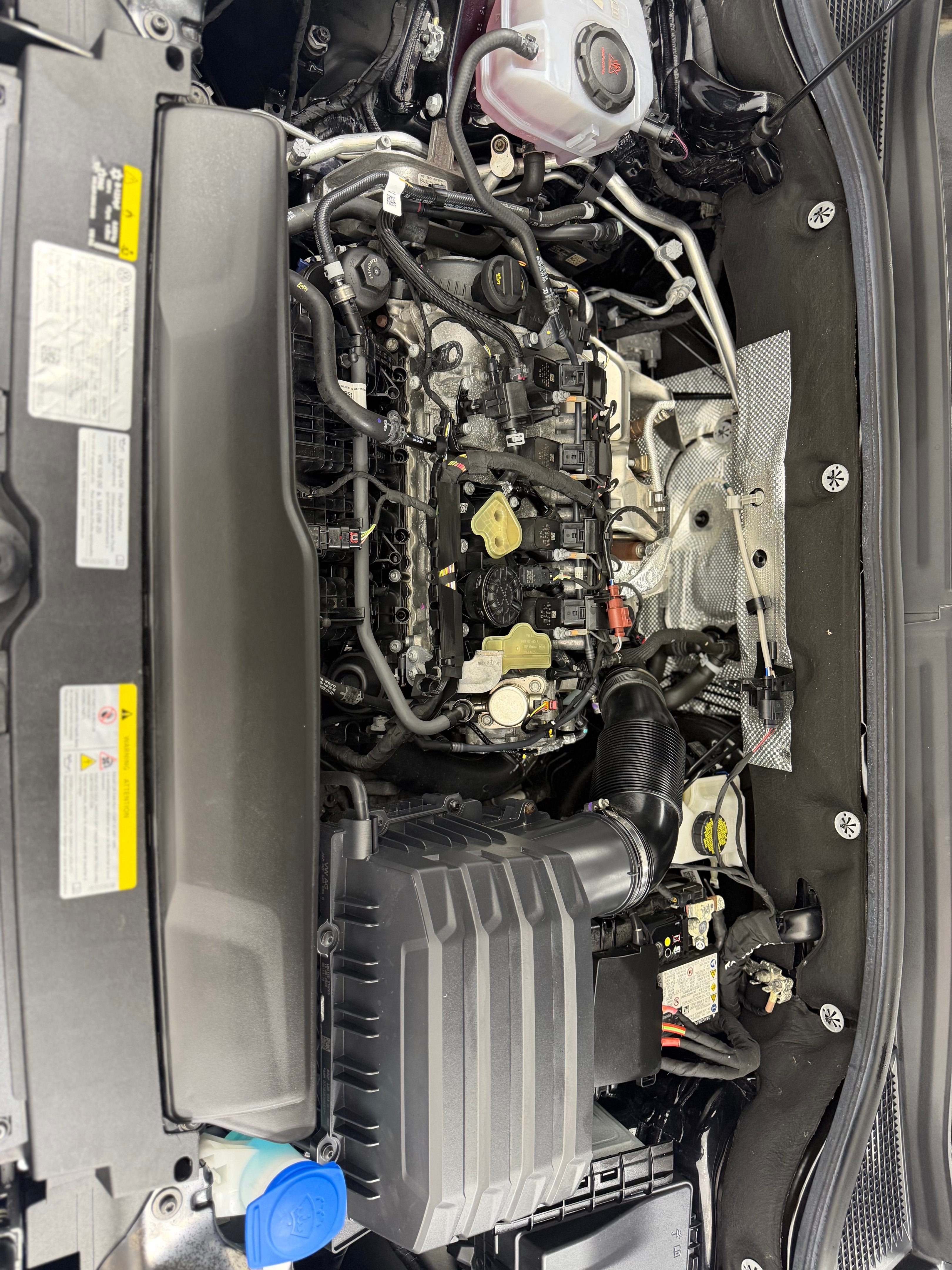 2024 Volkswagen Atlas 2.0T Peak Edition SEL