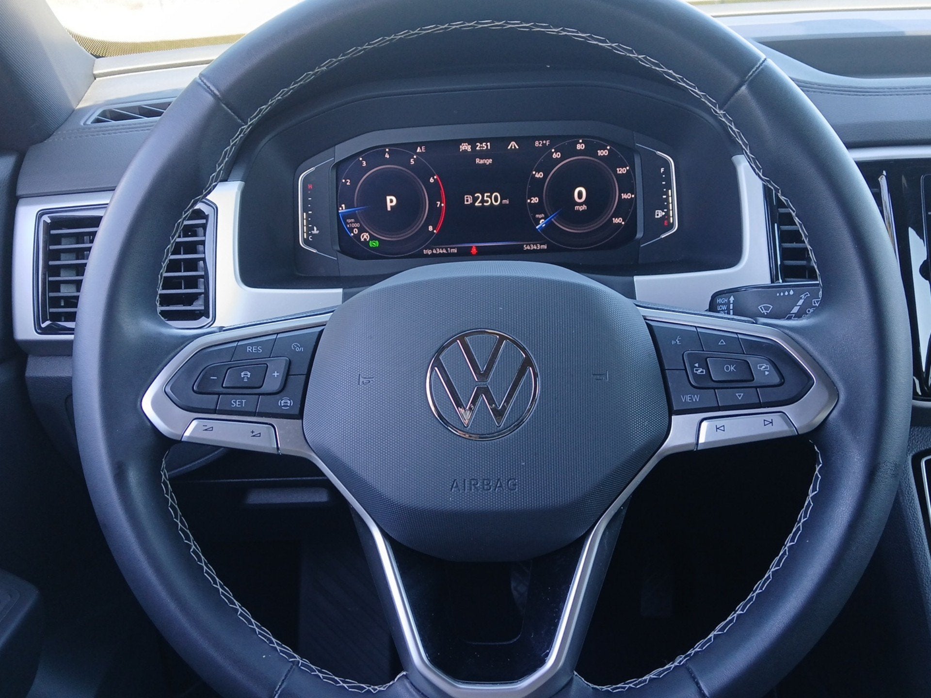 2023 Volkswagen Atlas Cross Sport 2.0T SE w/Technology