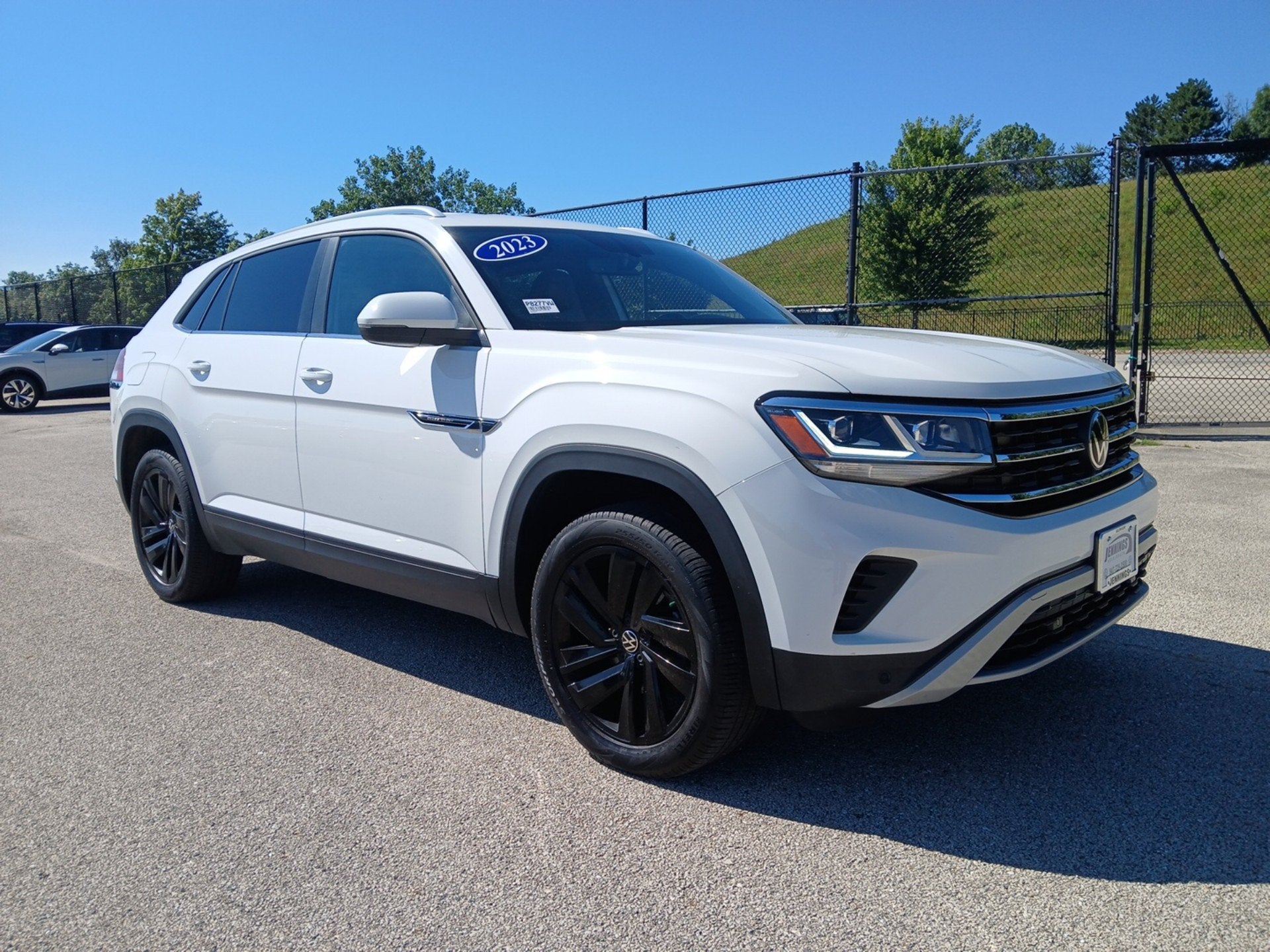 2023 Volkswagen Atlas Cross Sport 2.0T SE w/Technology