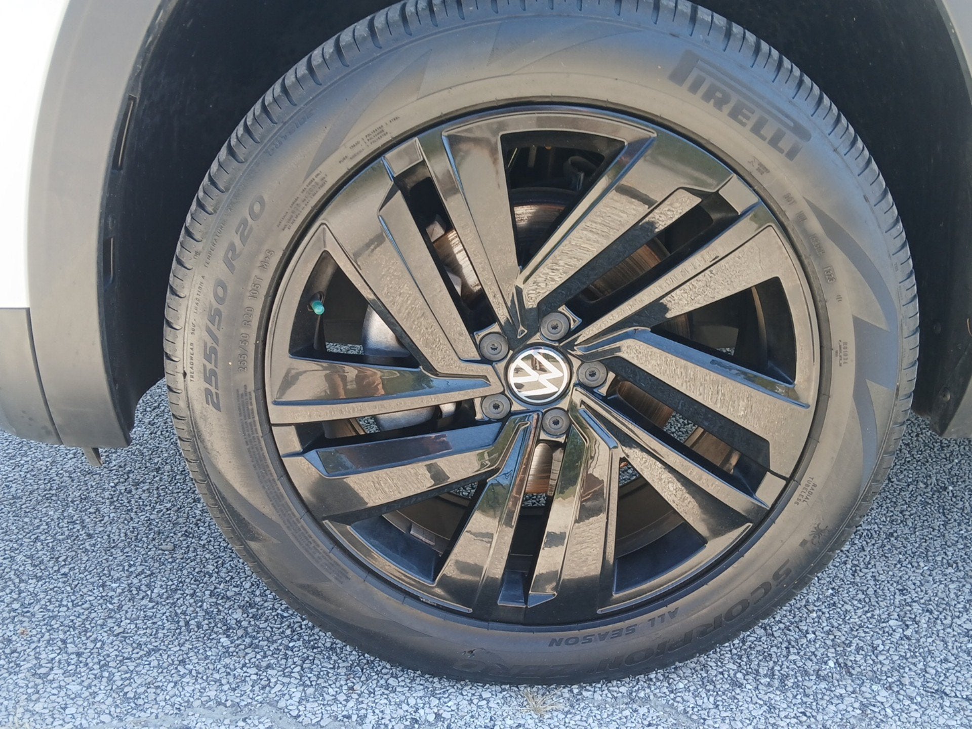 2023 Volkswagen Atlas Cross Sport 2.0T SE w/Technology