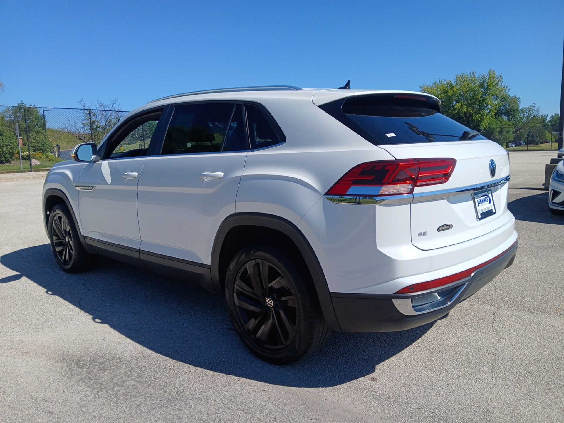 2023 Volkswagen Atlas Cross Sport 2.0T SE w/Technology