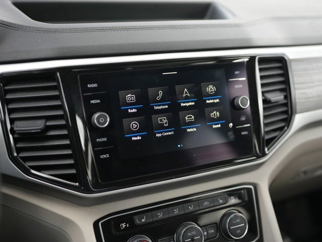 2022 Volkswagen Atlas 2.0T SE w/Technology