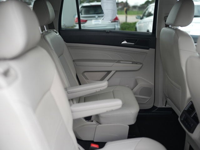 2022 Volkswagen Atlas 2.0T SE w/Technology