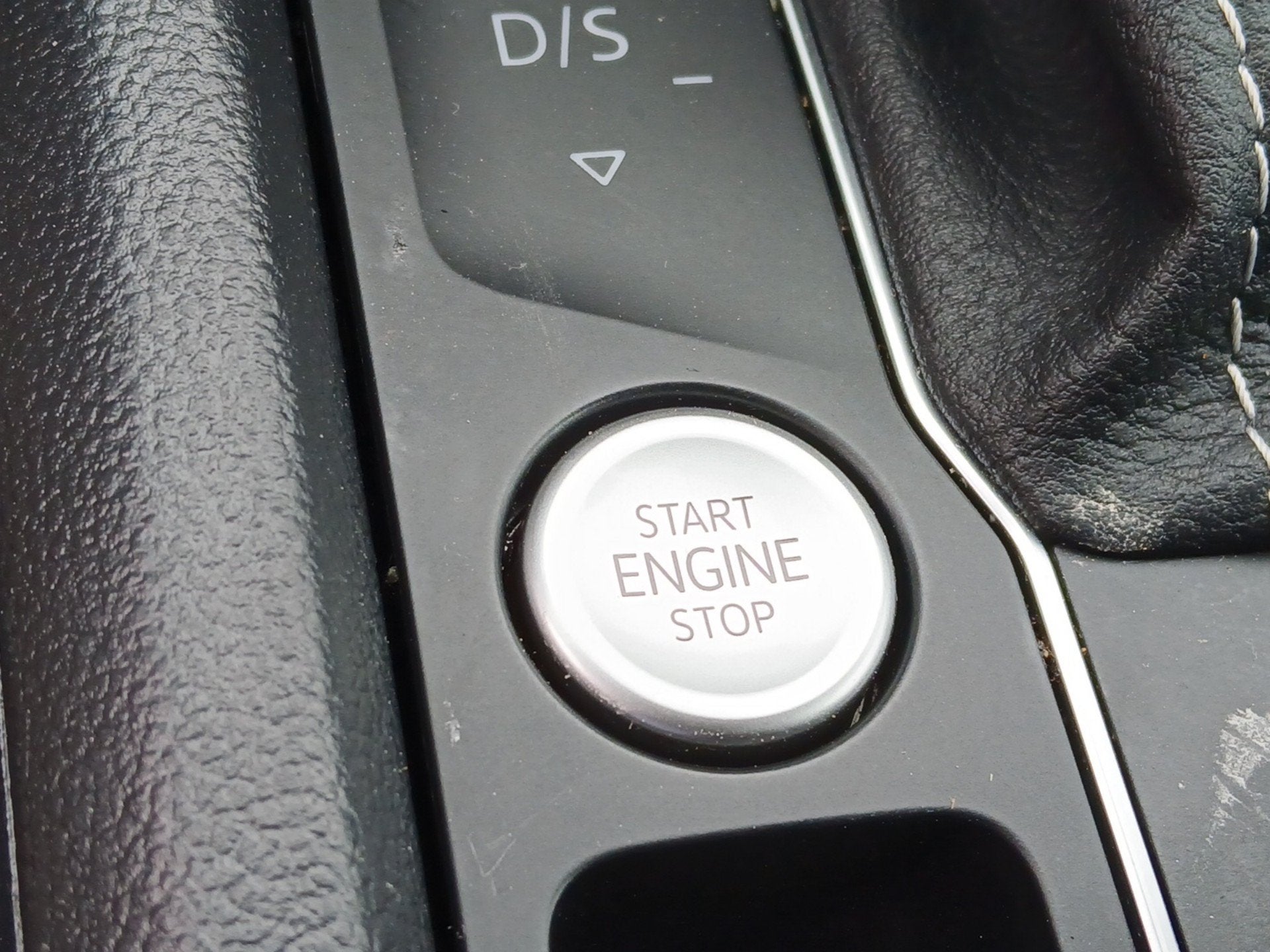 2023 Volkswagen Atlas 2.0T SE w/Technology