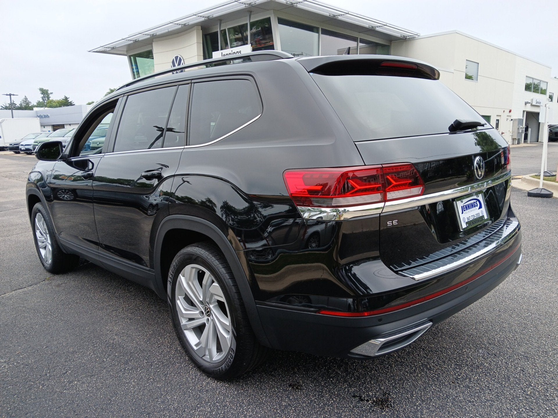 2023 Volkswagen Atlas 2.0T SE w/Technology