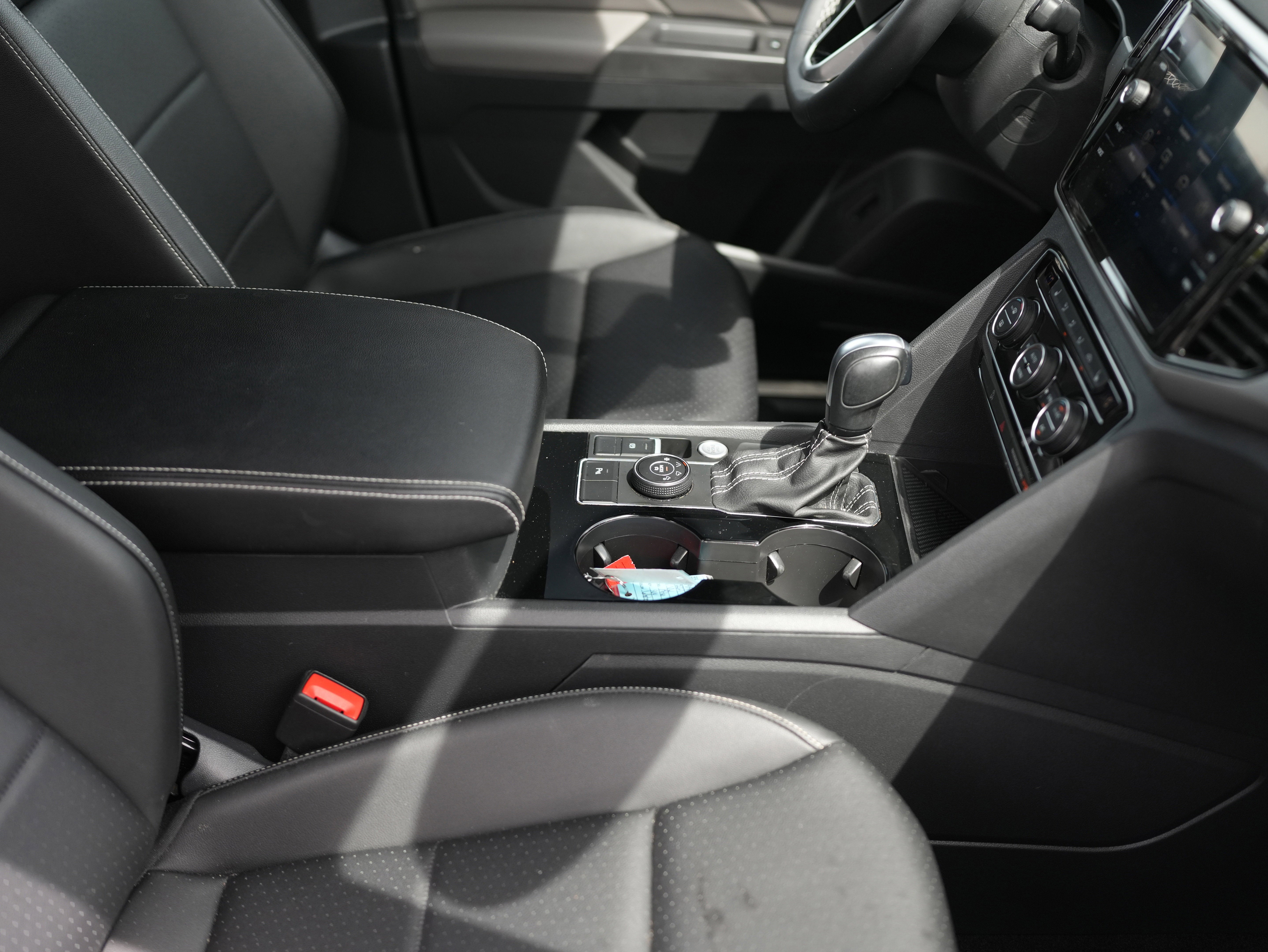 2023 Volkswagen Atlas 2.0T SE w/Technology