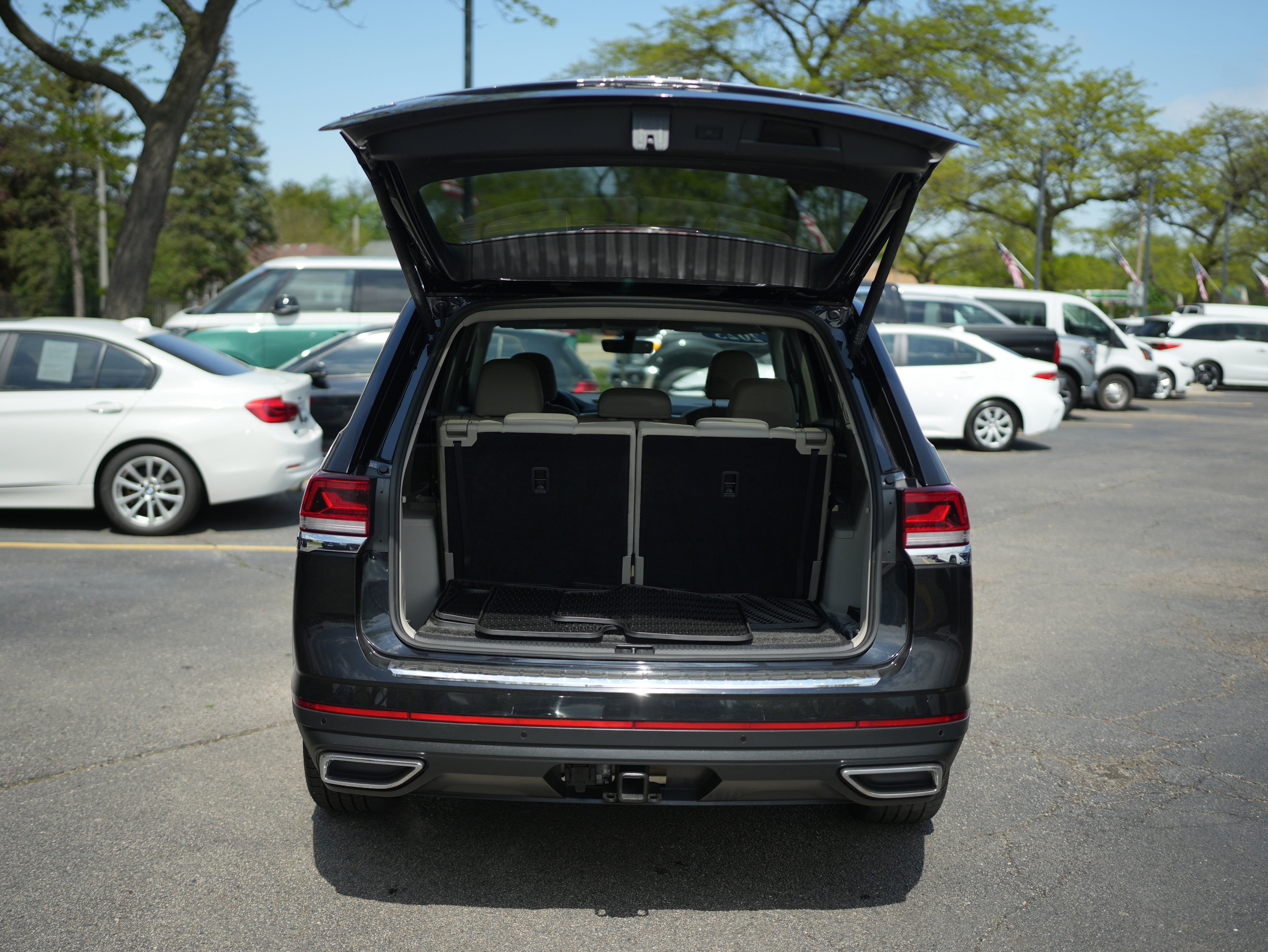 2023 Volkswagen Atlas 3.6L V6 SE w/Technology