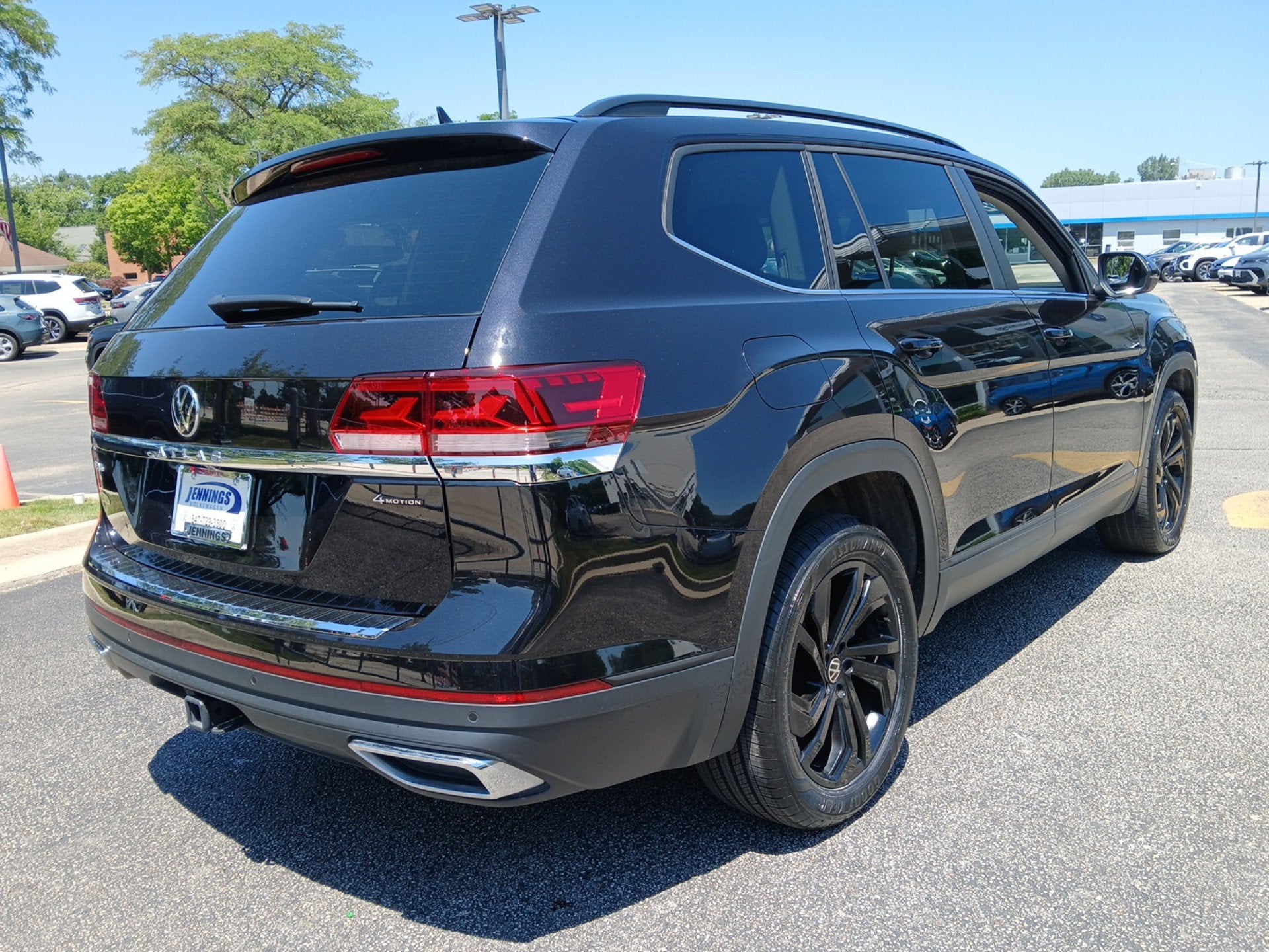 2023 Volkswagen Atlas 3.6L V6 SE w/Technology