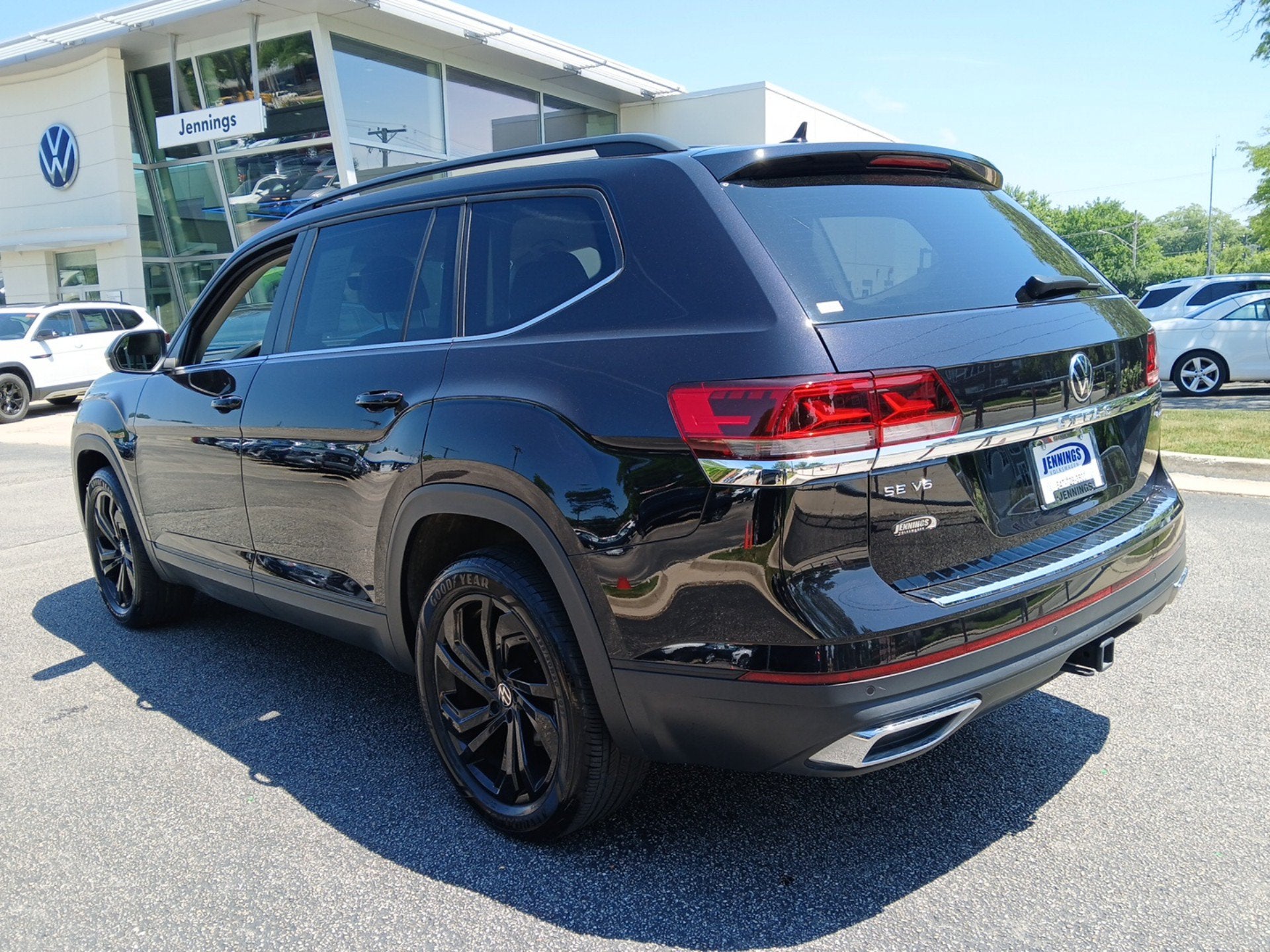 2023 Volkswagen Atlas 3.6L V6 SE w/Technology