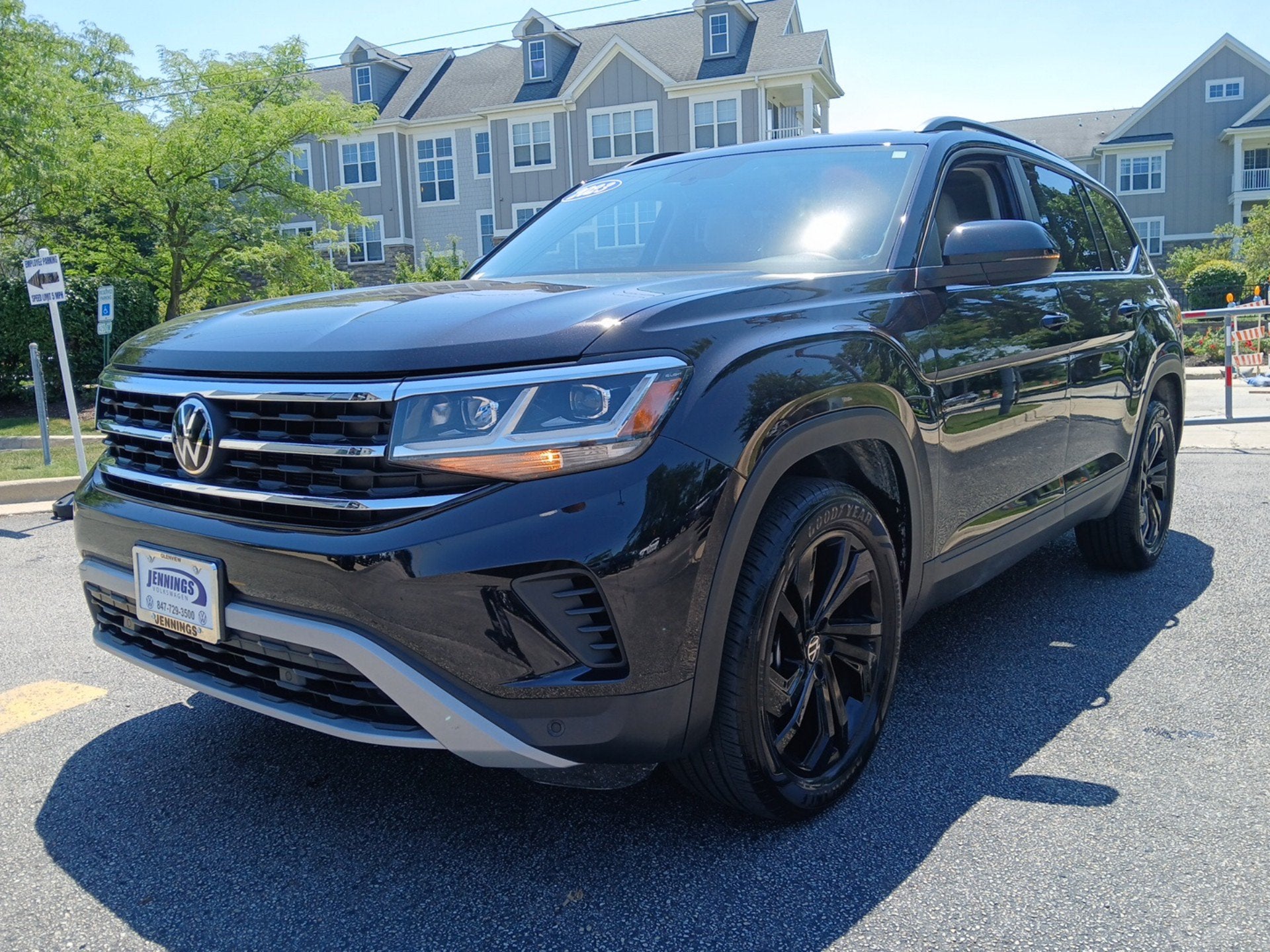 2023 Volkswagen Atlas 3.6L V6 SE w/Technology