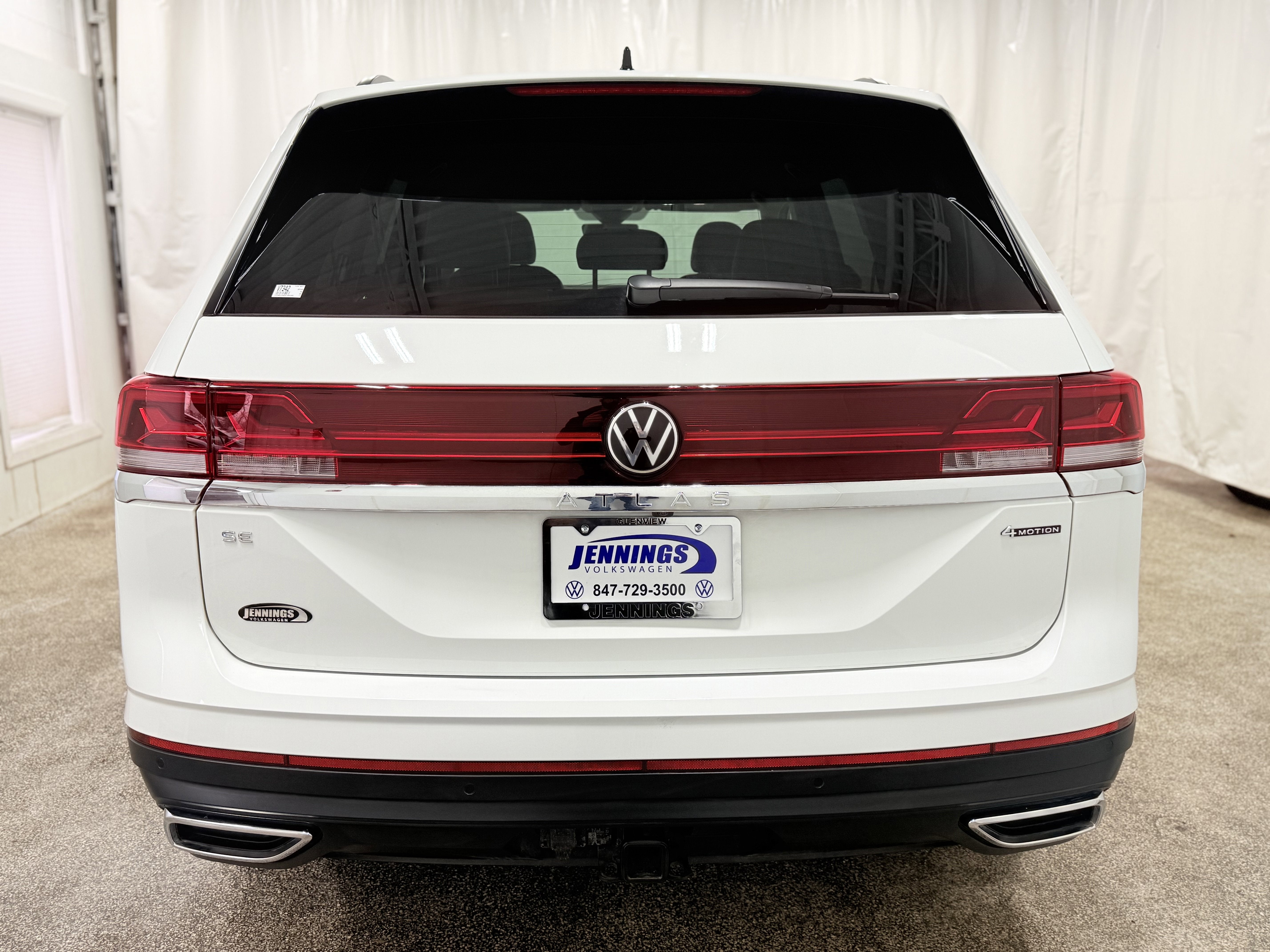 2025 Volkswagen Atlas 2.0T SE w/Technology