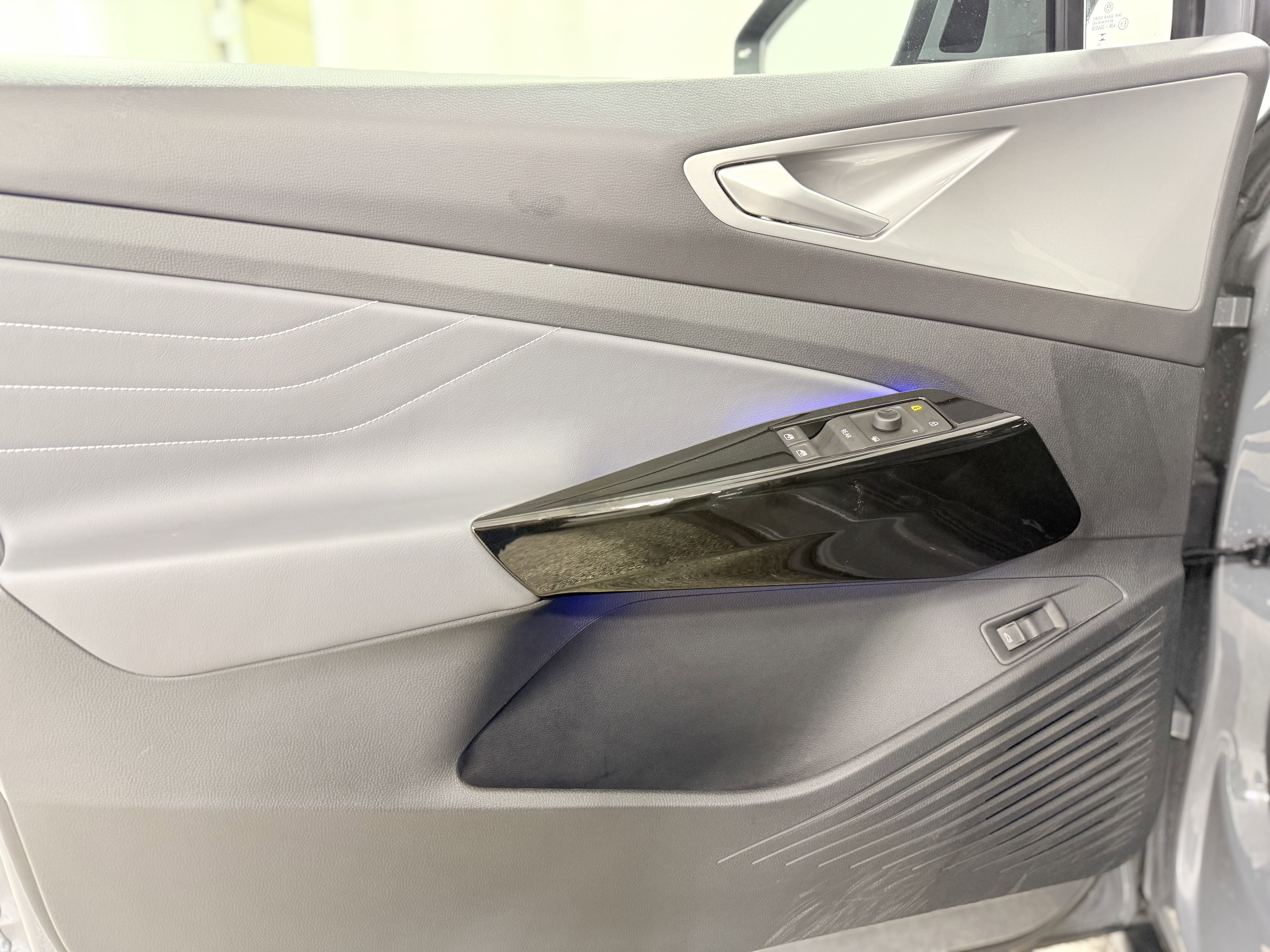 2023 Volkswagen ID.4 Pro S Plus