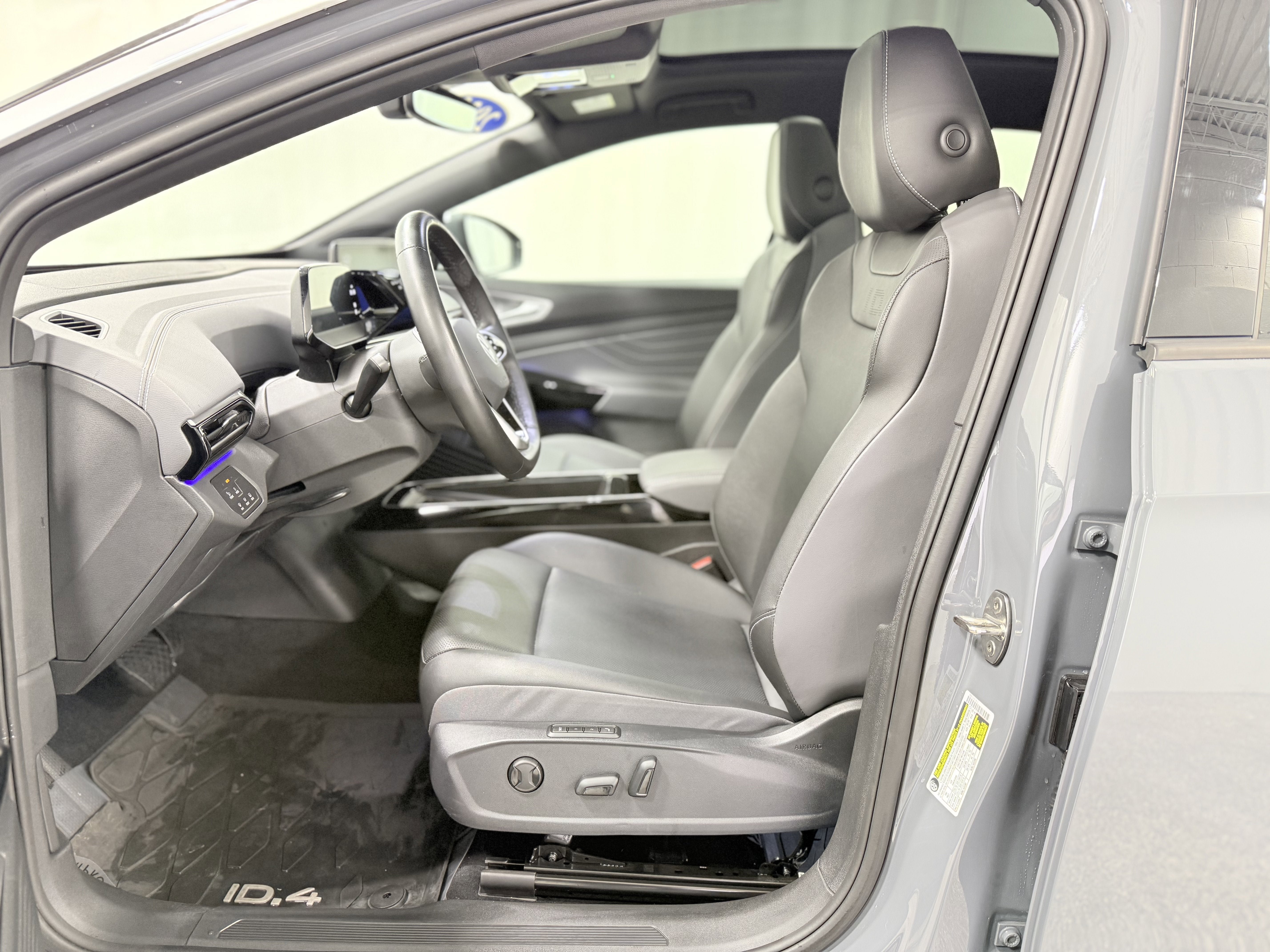 2023 Volkswagen ID.4 Pro S Plus