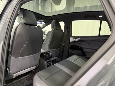 2023 Volkswagen ID.4 Pro S Plus