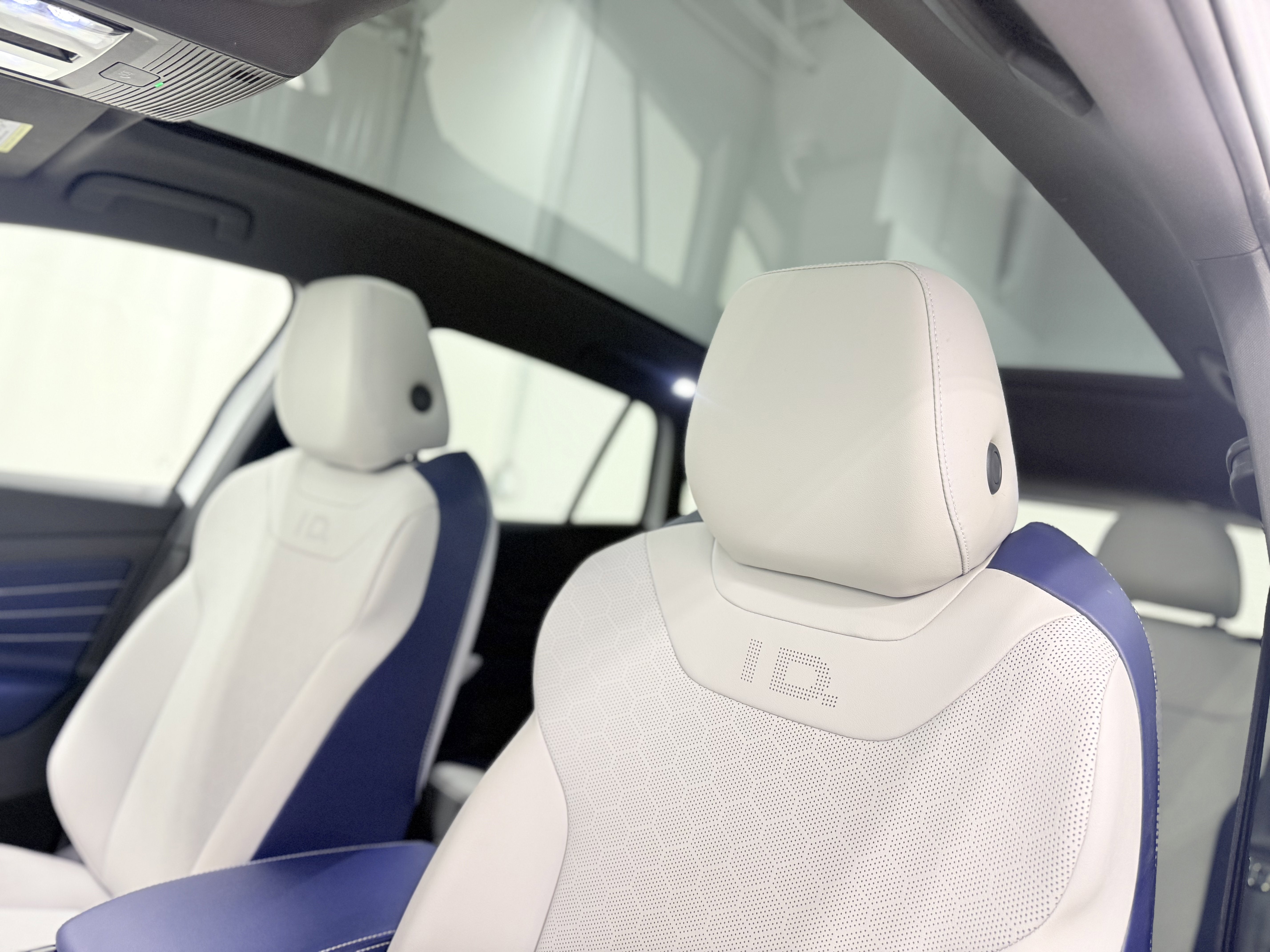 2023 Volkswagen ID.4 Pro S Plus