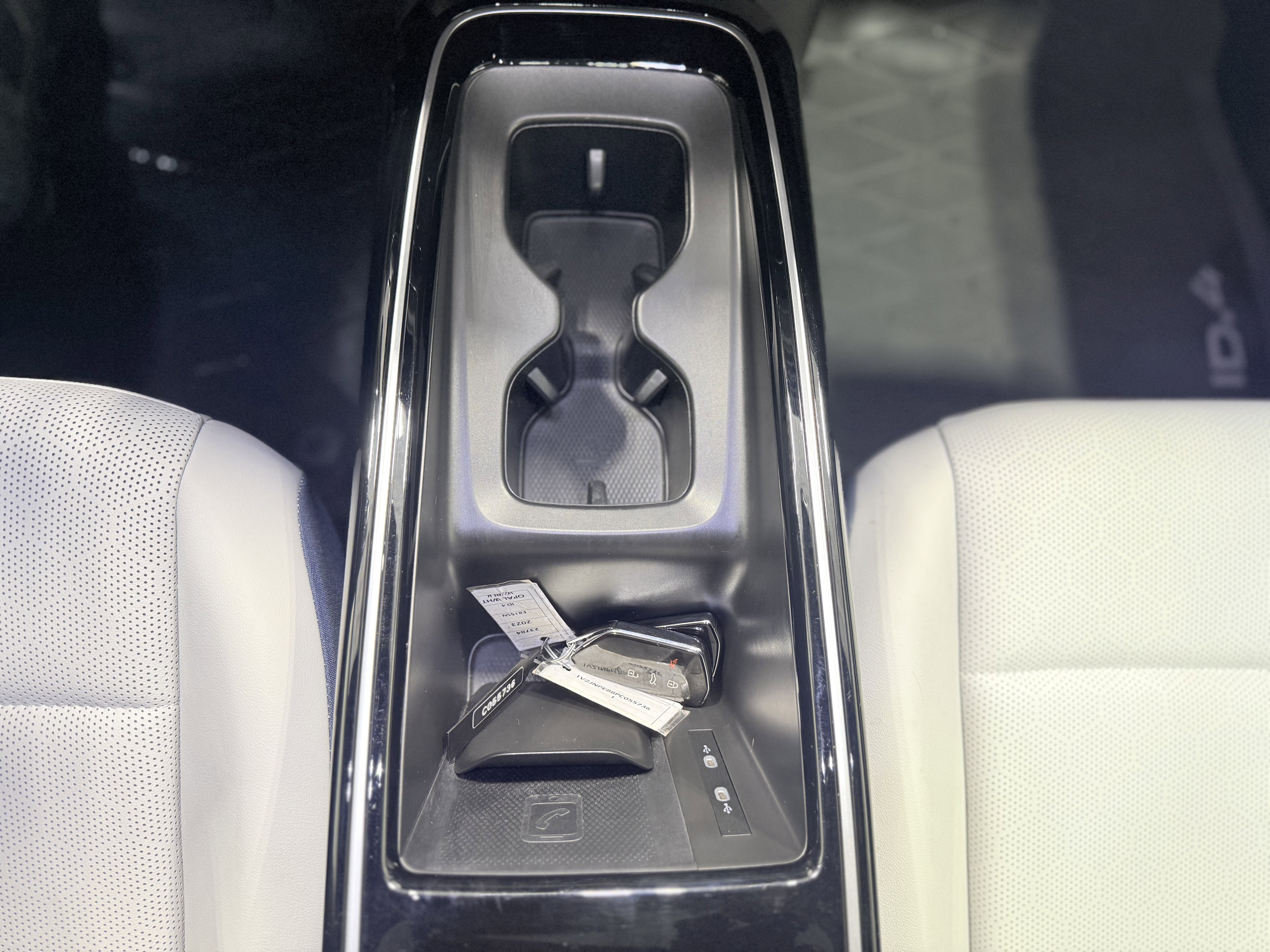 2023 Volkswagen ID.4 Pro S Plus