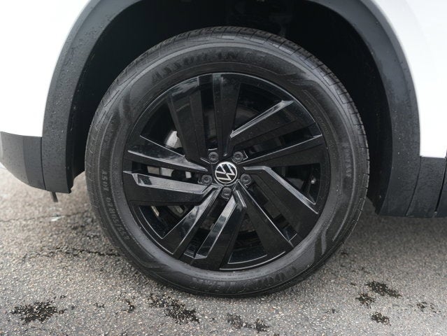 2022 Volkswagen Atlas Cross Sport 2.0T SE w/Technology