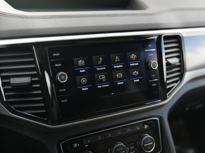 2022 Volkswagen Atlas Cross Sport 2.0T SE w/Technology