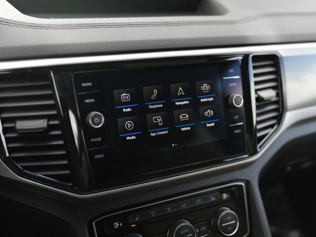 2022 Volkswagen Atlas Cross Sport 2.0T SE w/Technology