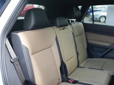 2022 Volkswagen Atlas Cross Sport 2.0T SE w/Technology