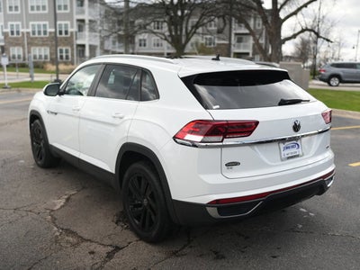 2022 Volkswagen Atlas Cross Sport 2.0T SE w/Technology