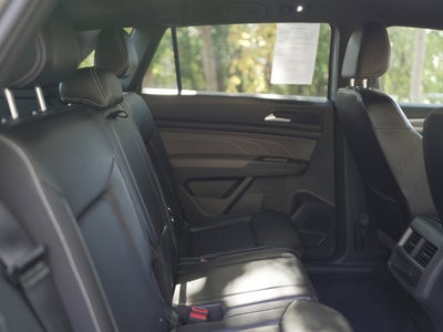 2022 Volkswagen Atlas Cross Sport 2.0T SE w/Technology