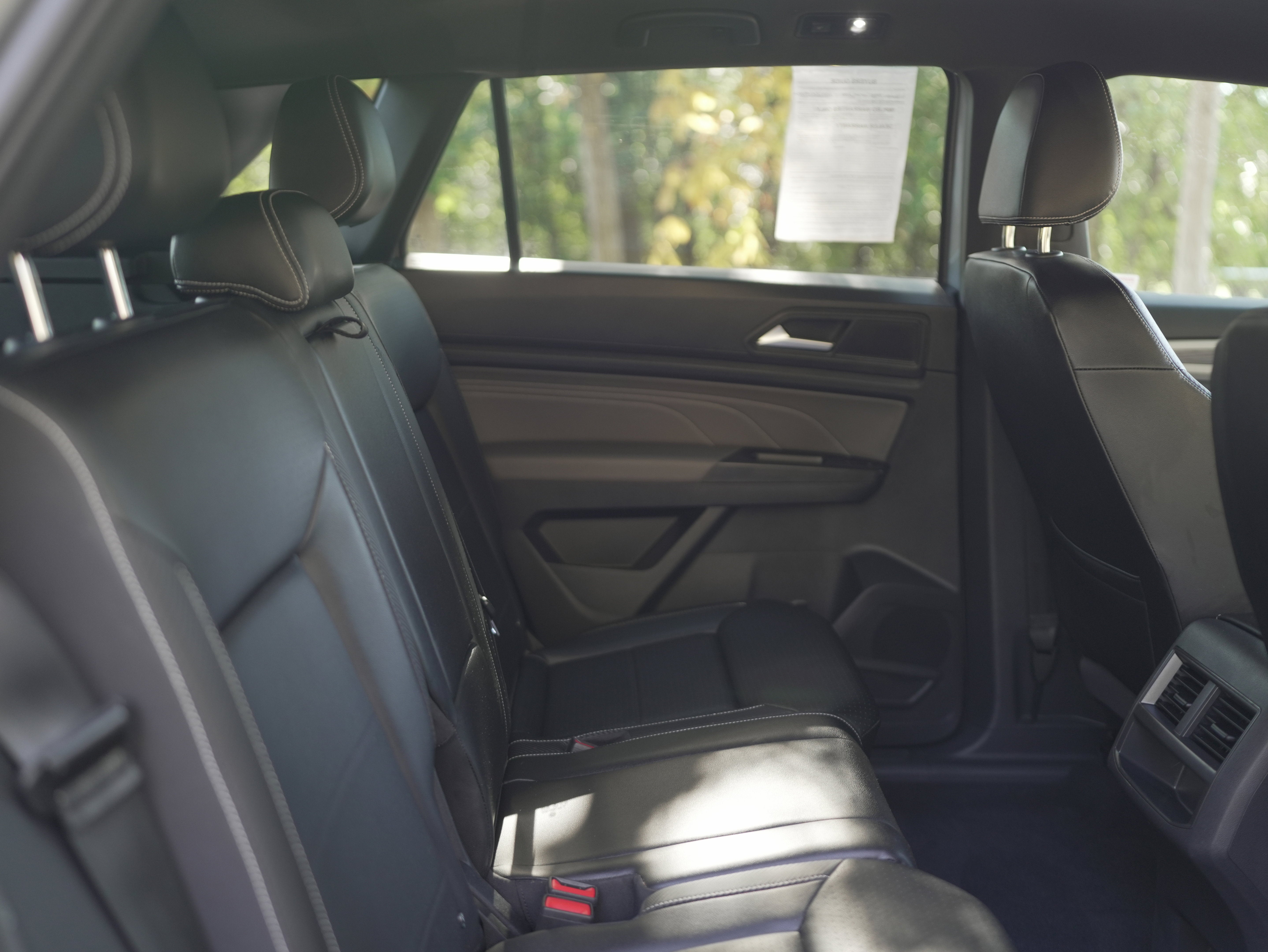 2022 Volkswagen Atlas Cross Sport 2.0T SE w/Technology