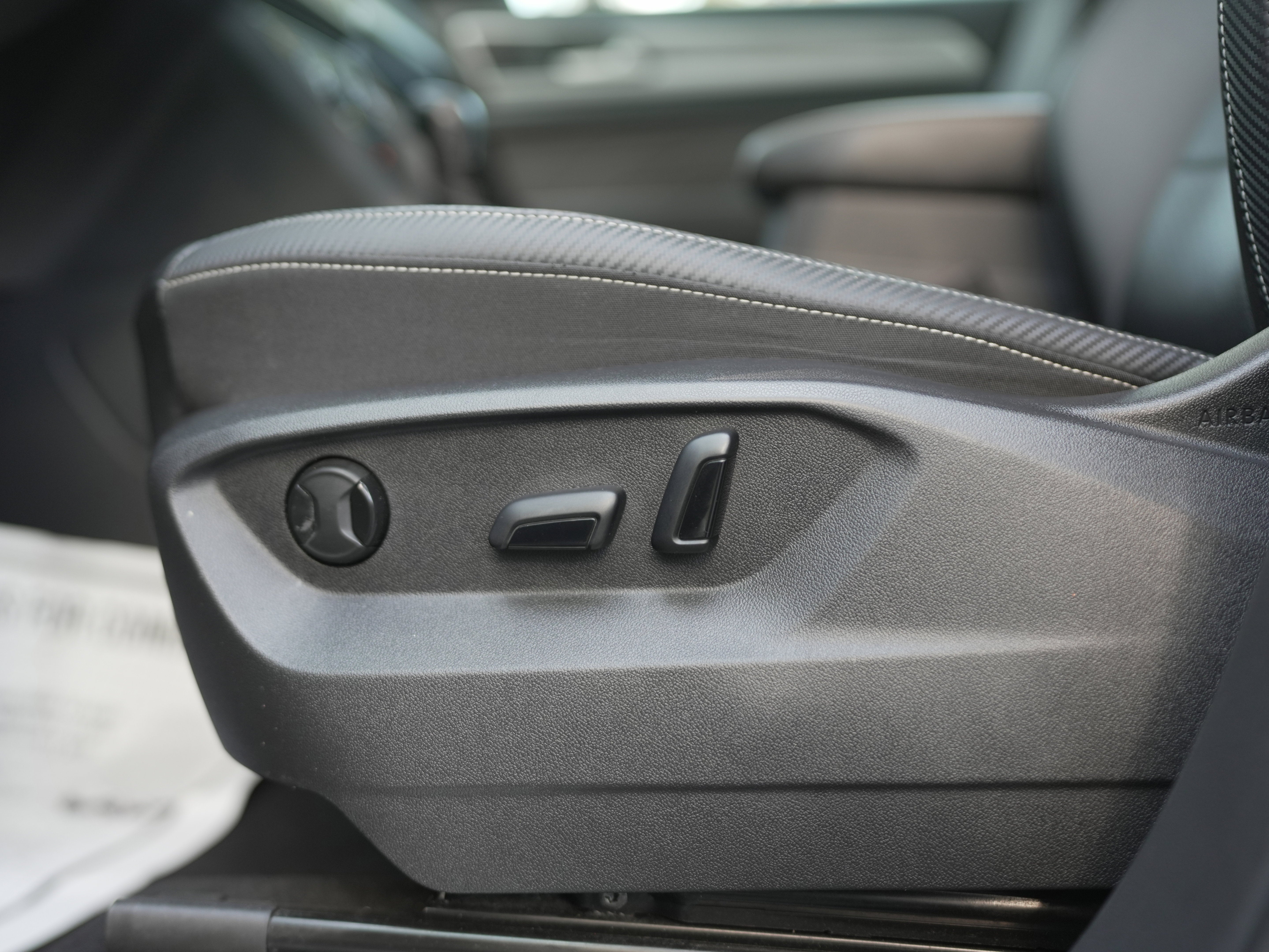 2022 Volkswagen Atlas Cross Sport 2.0T SE w/Technology