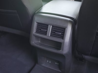 2022 Volkswagen Atlas Cross Sport 2.0T SE w/Technology