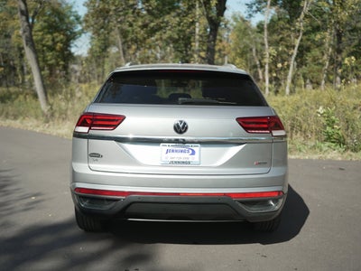 2022 Volkswagen Atlas Cross Sport 2.0T SE w/Technology