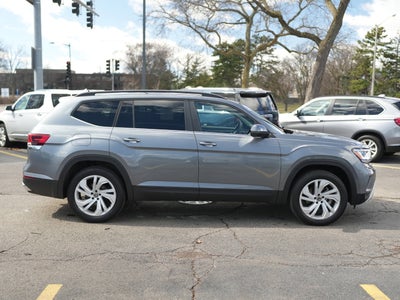2022 Volkswagen Atlas 3.6L V6 SE w/Technology