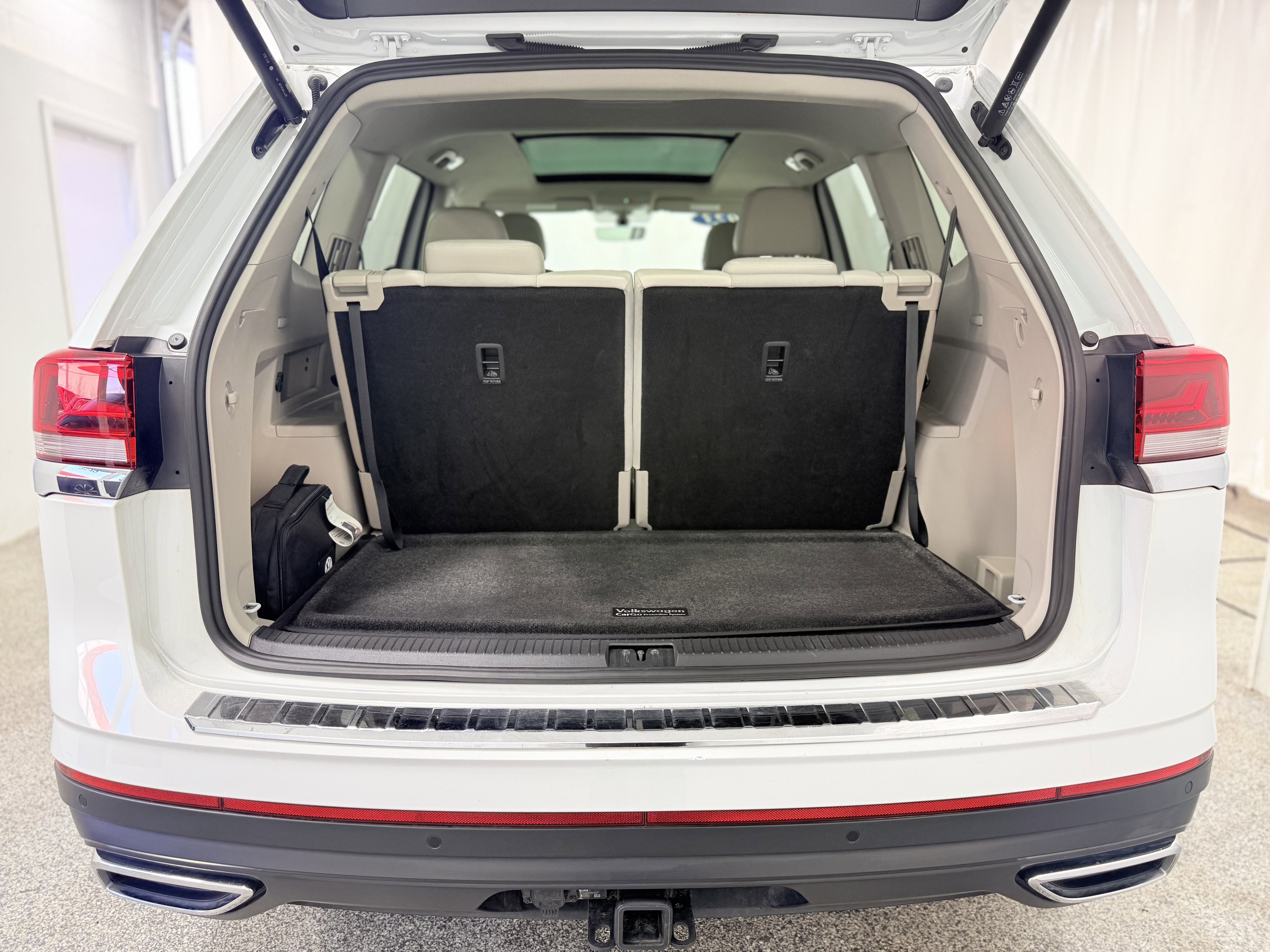 2023 Volkswagen Atlas 3.6L V6 SE w/Technology