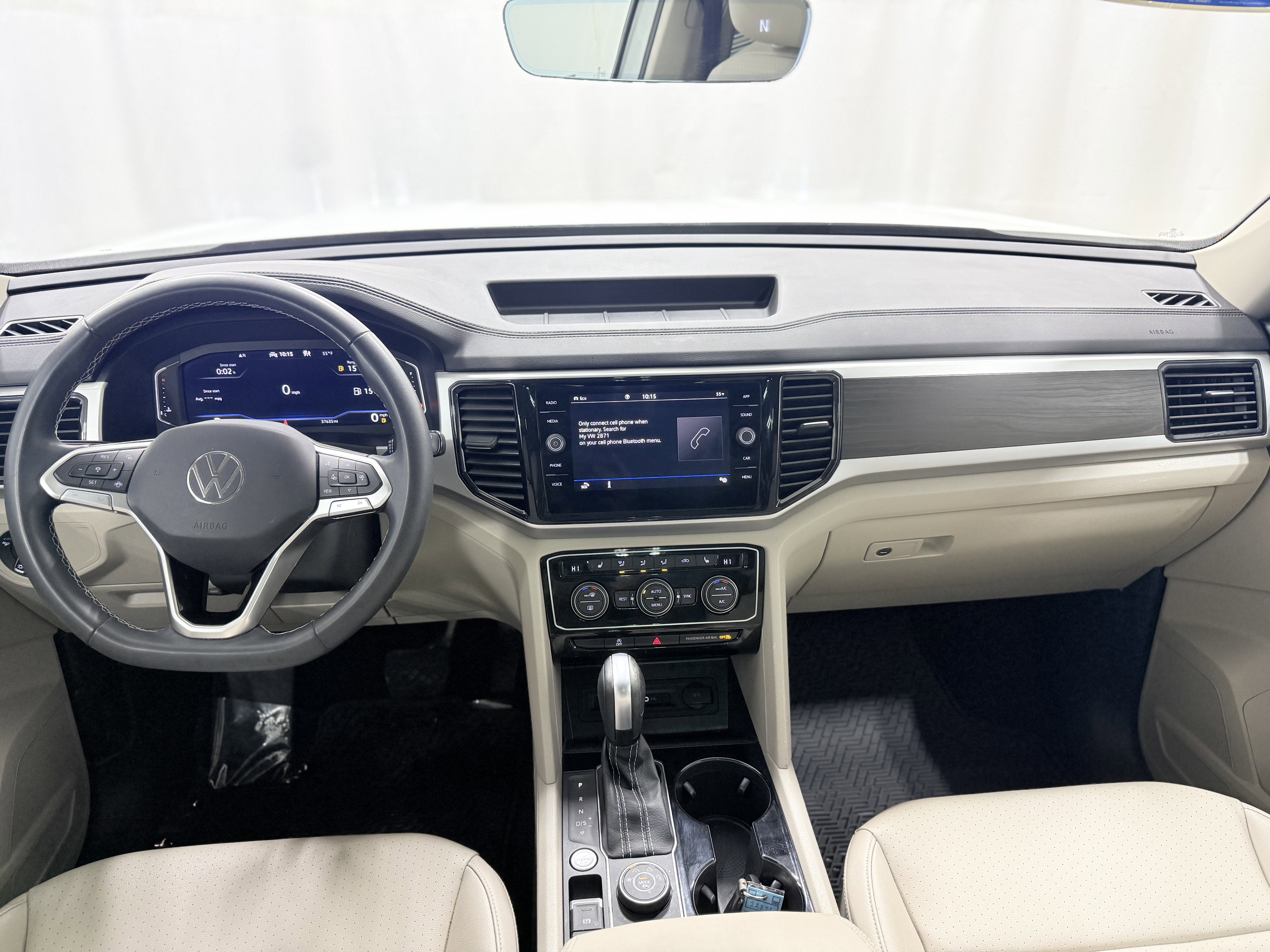 2023 Volkswagen Atlas 3.6L V6 SE w/Technology