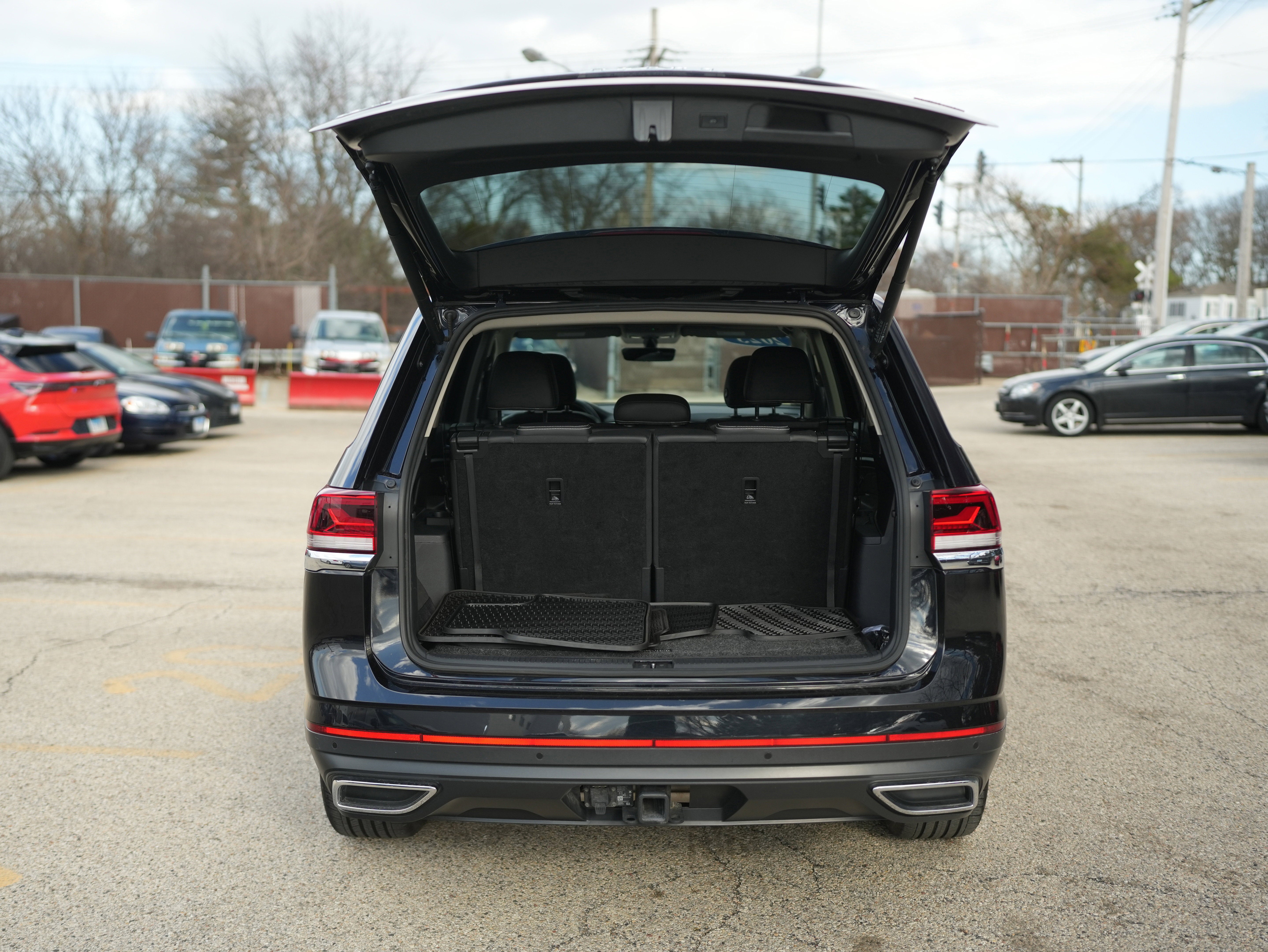 2023 Volkswagen Atlas 3.6L V6 SE w/Technology