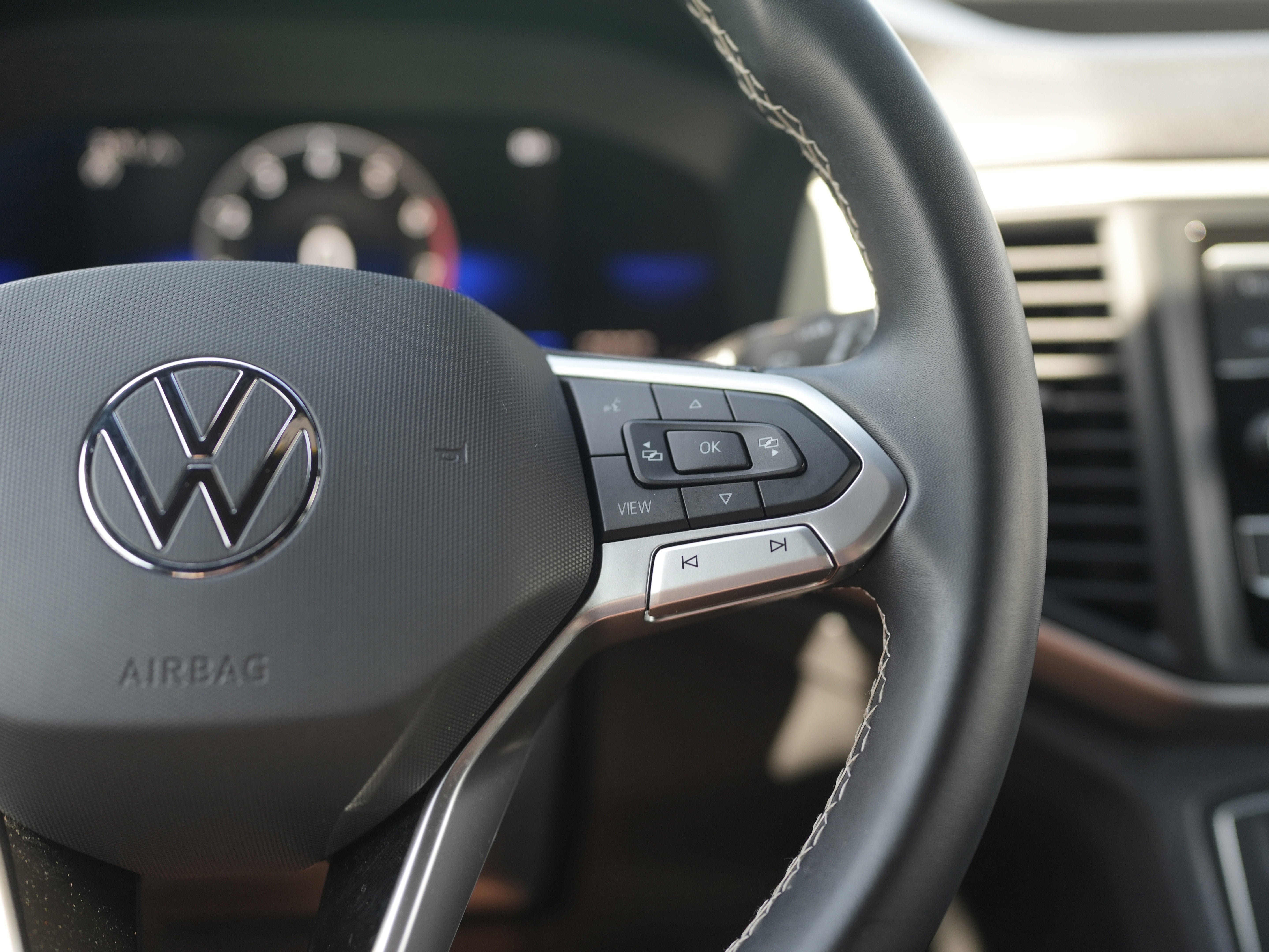2022 Volkswagen Atlas Cross Sport 2.0T SE