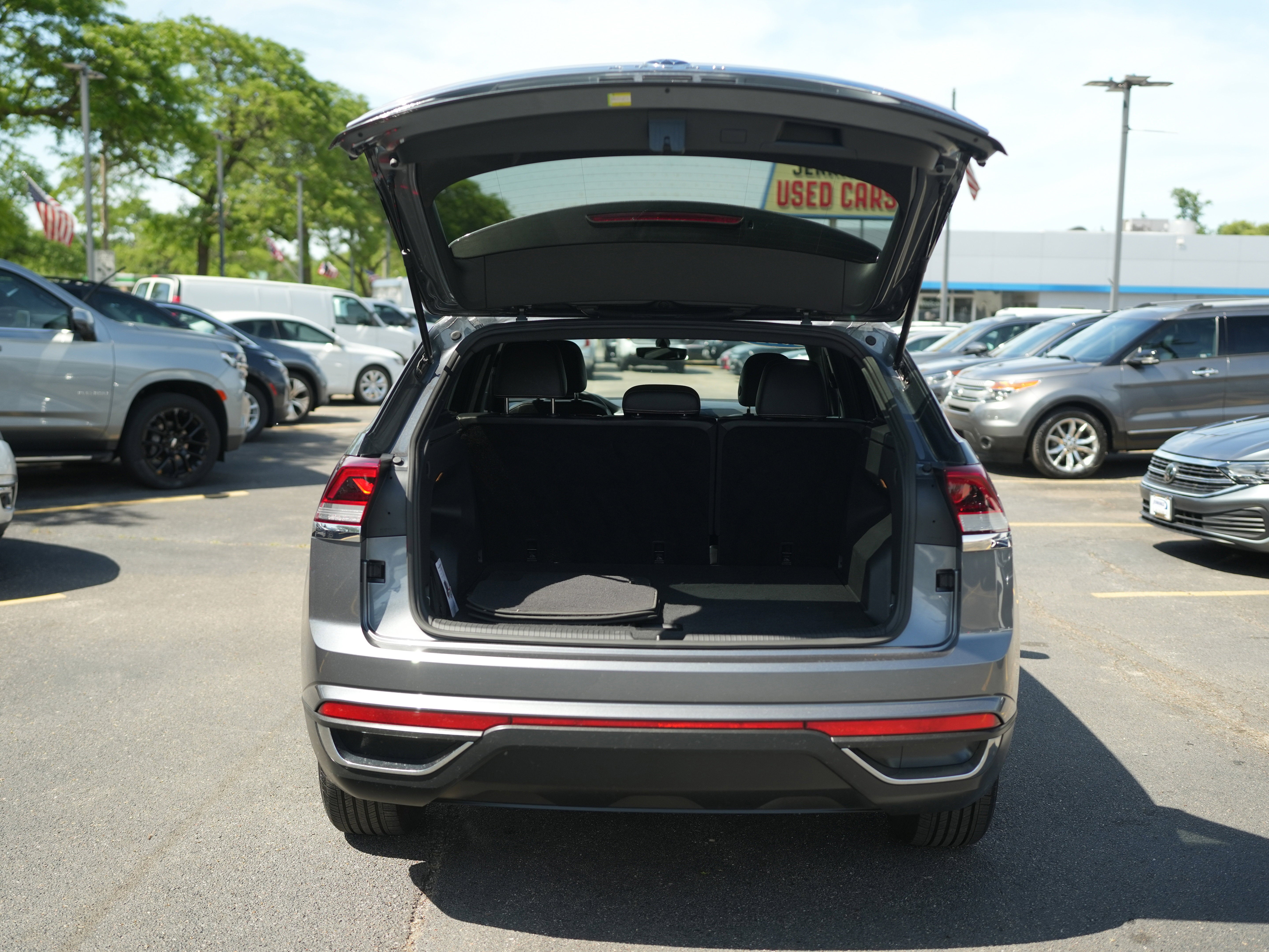2022 Volkswagen Atlas Cross Sport 2.0T SE