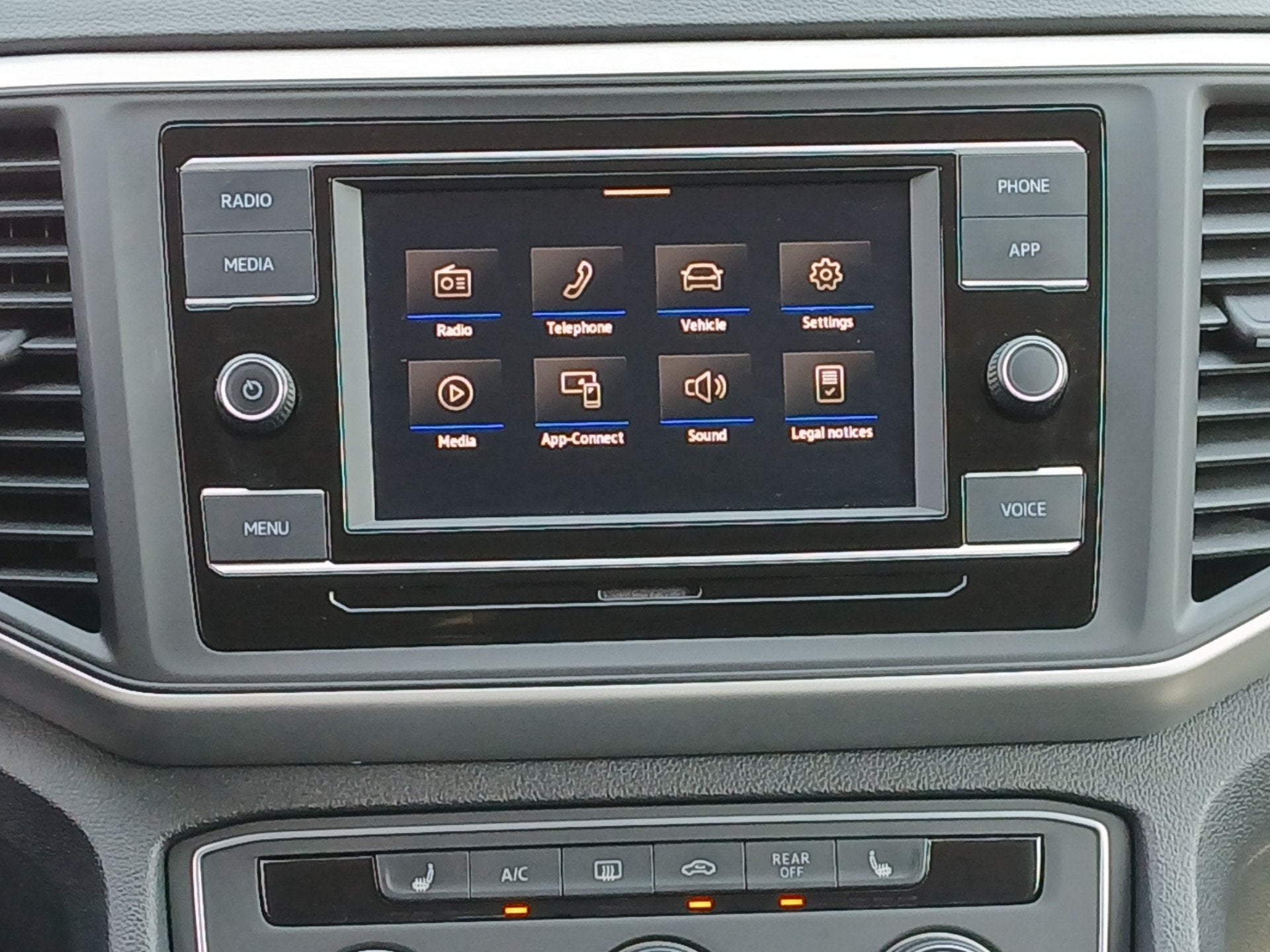 2022 Volkswagen Atlas 2.0T SE