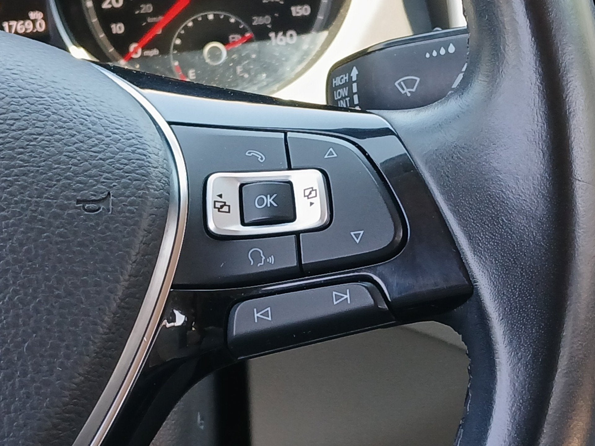 2018 Volkswagen Atlas 3.6L V6 SE w/Technology