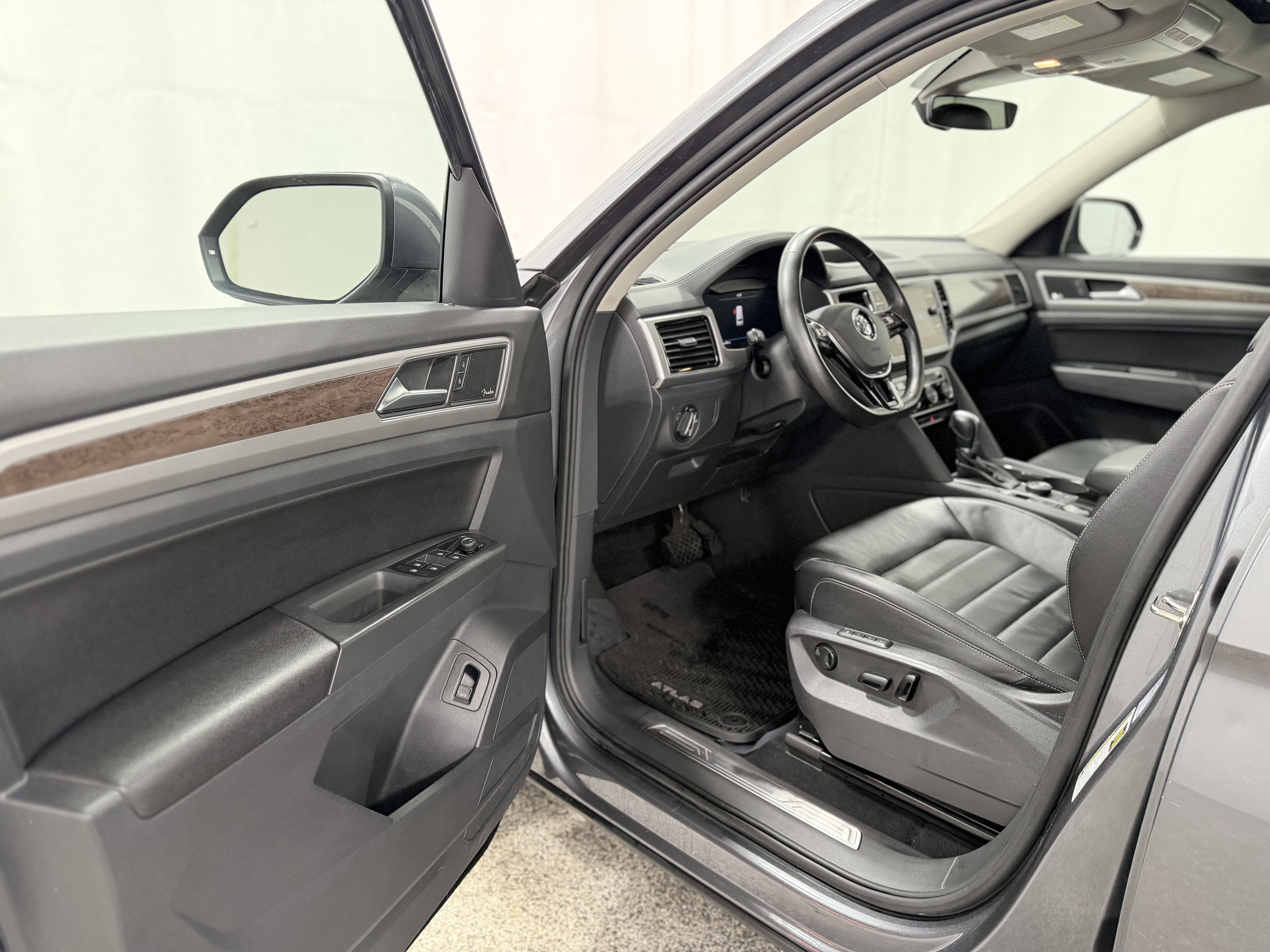 2018 Volkswagen Atlas 3.6L V6 SEL Premium