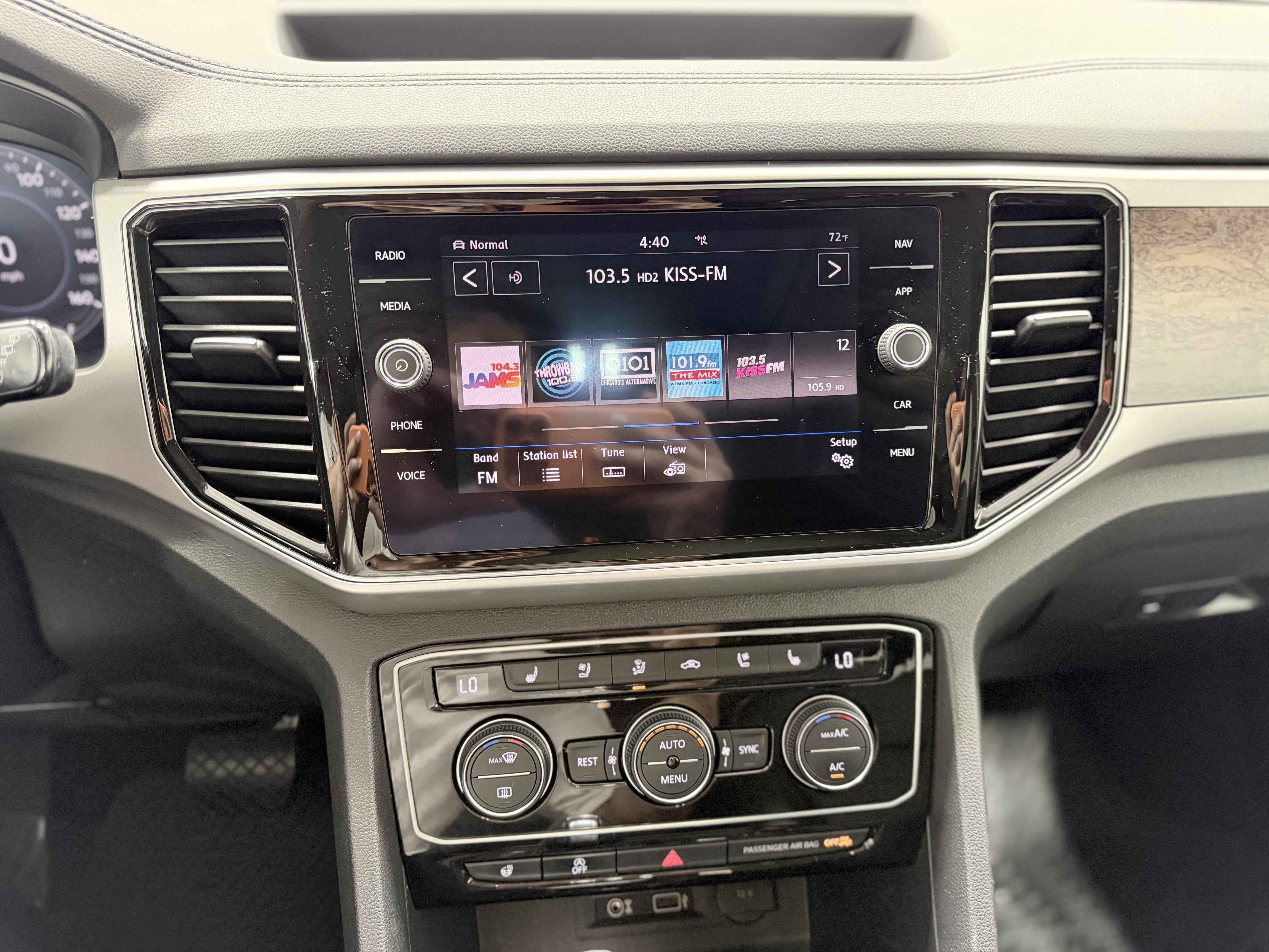 2018 Volkswagen Atlas 3.6L V6 SEL Premium
